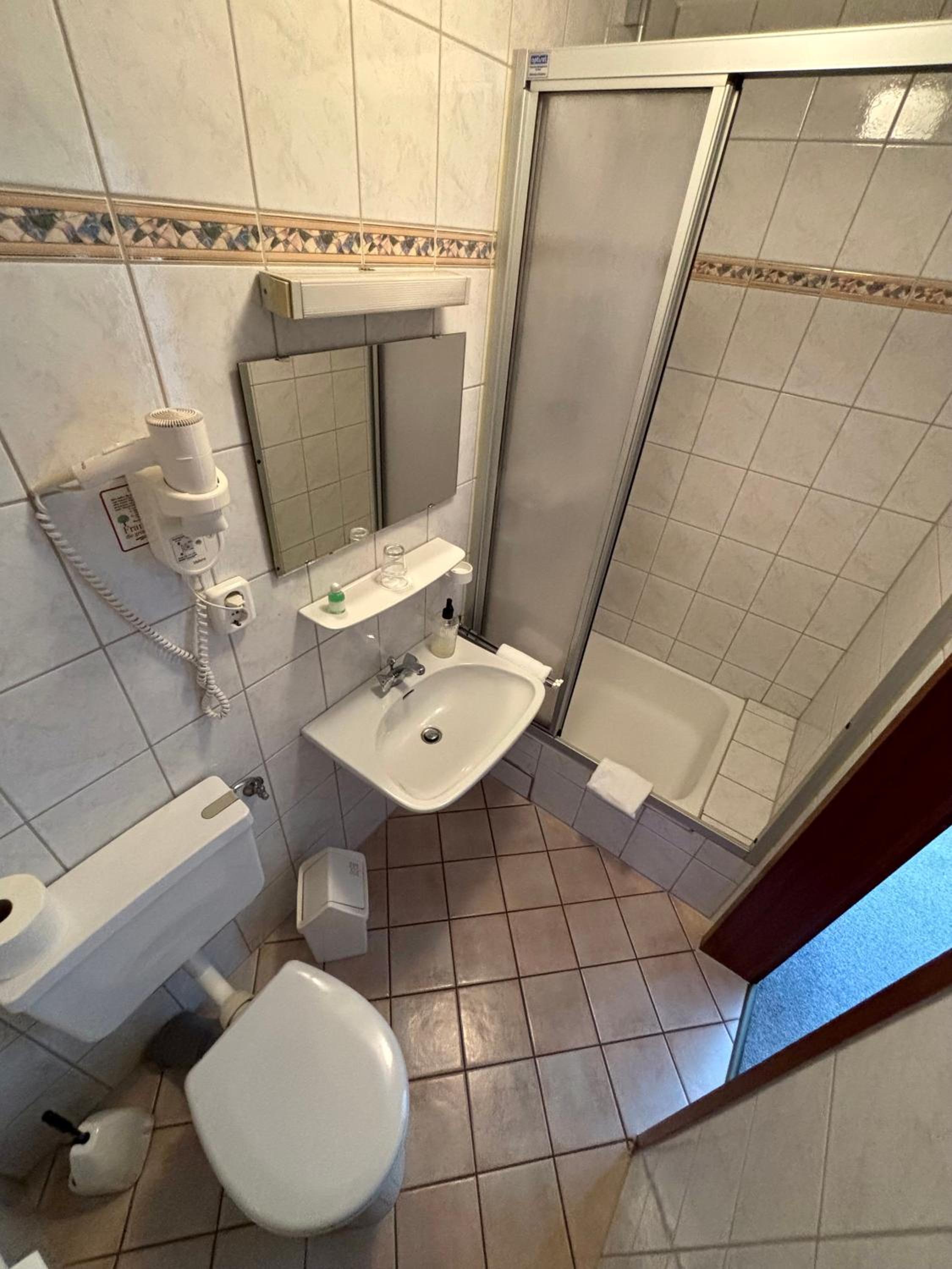 Standard Single Room photo 2