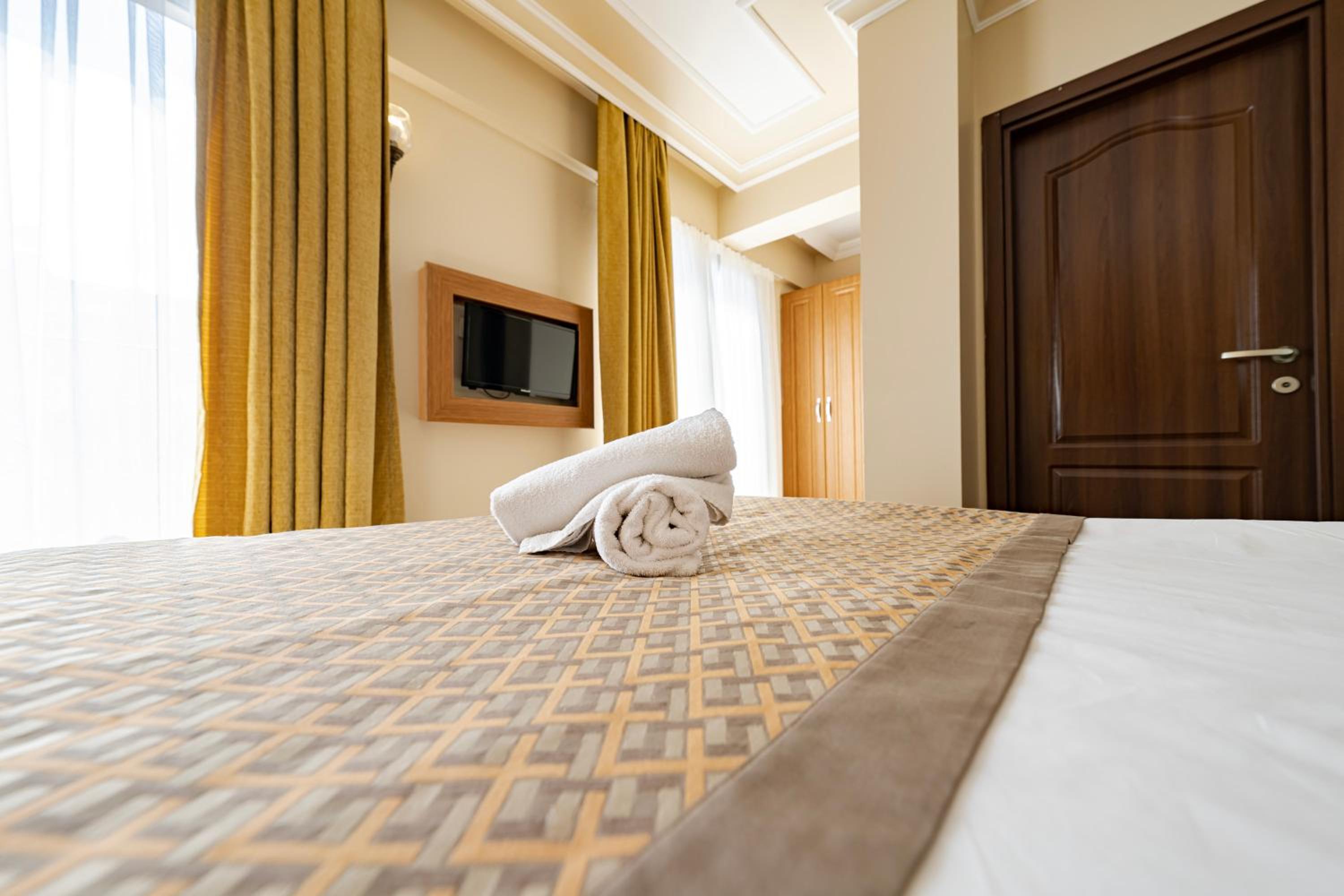 Economy Double Room - Photo 7