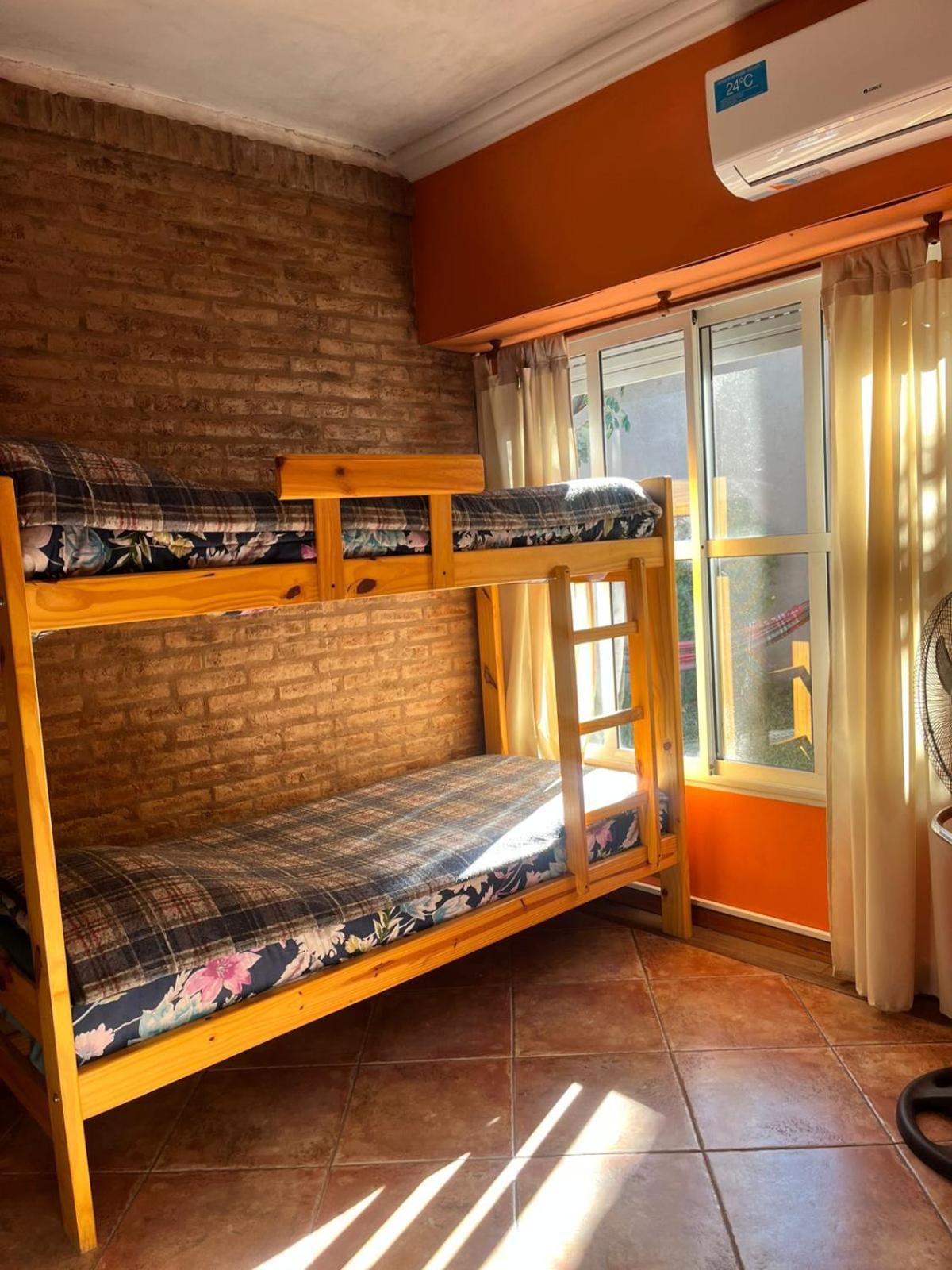 Bed in 4-Bed Mixed Dormitory Room photo 2