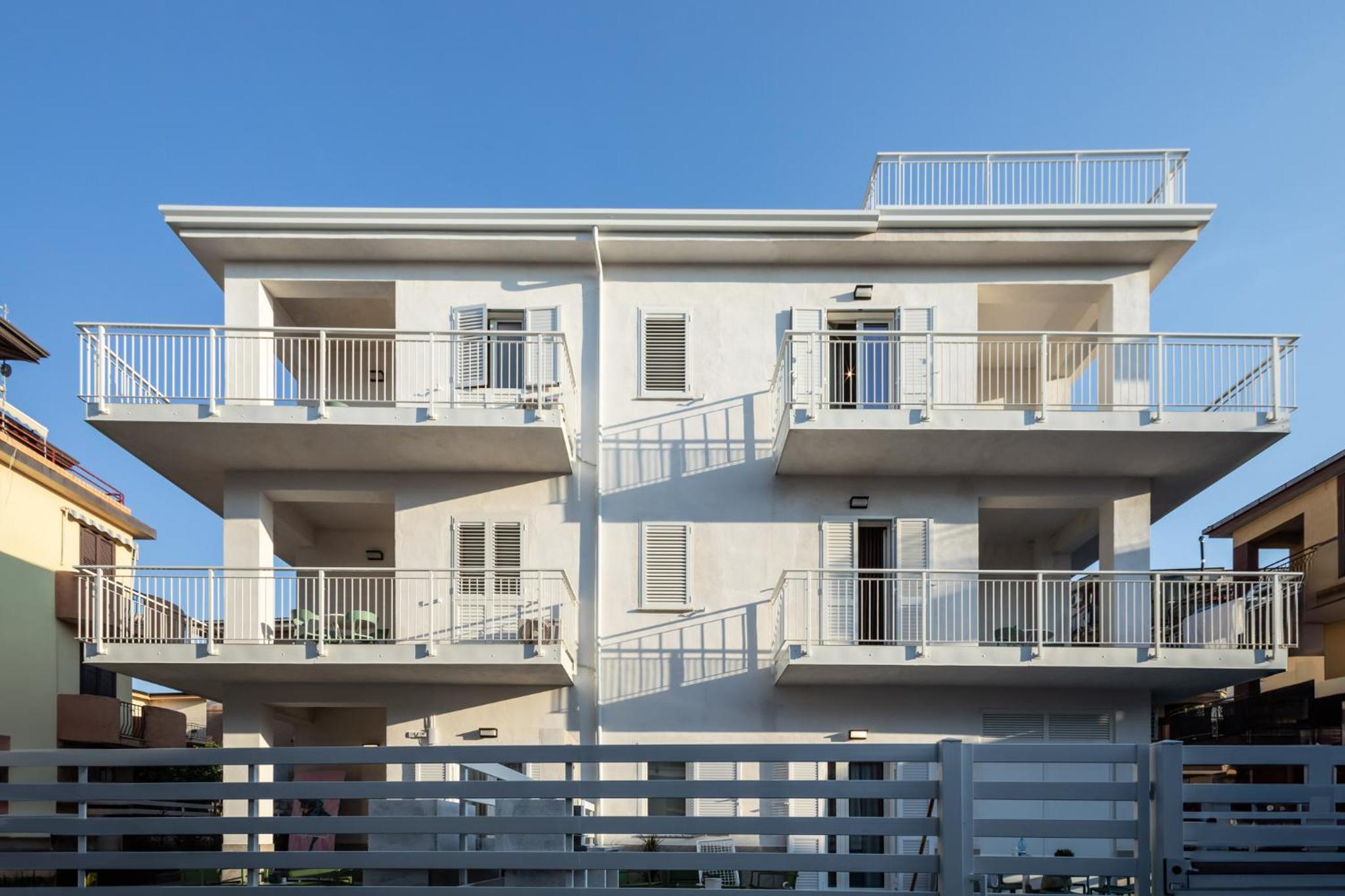 Two-Bedroom Apartment with Balcony and Terrace photo 1