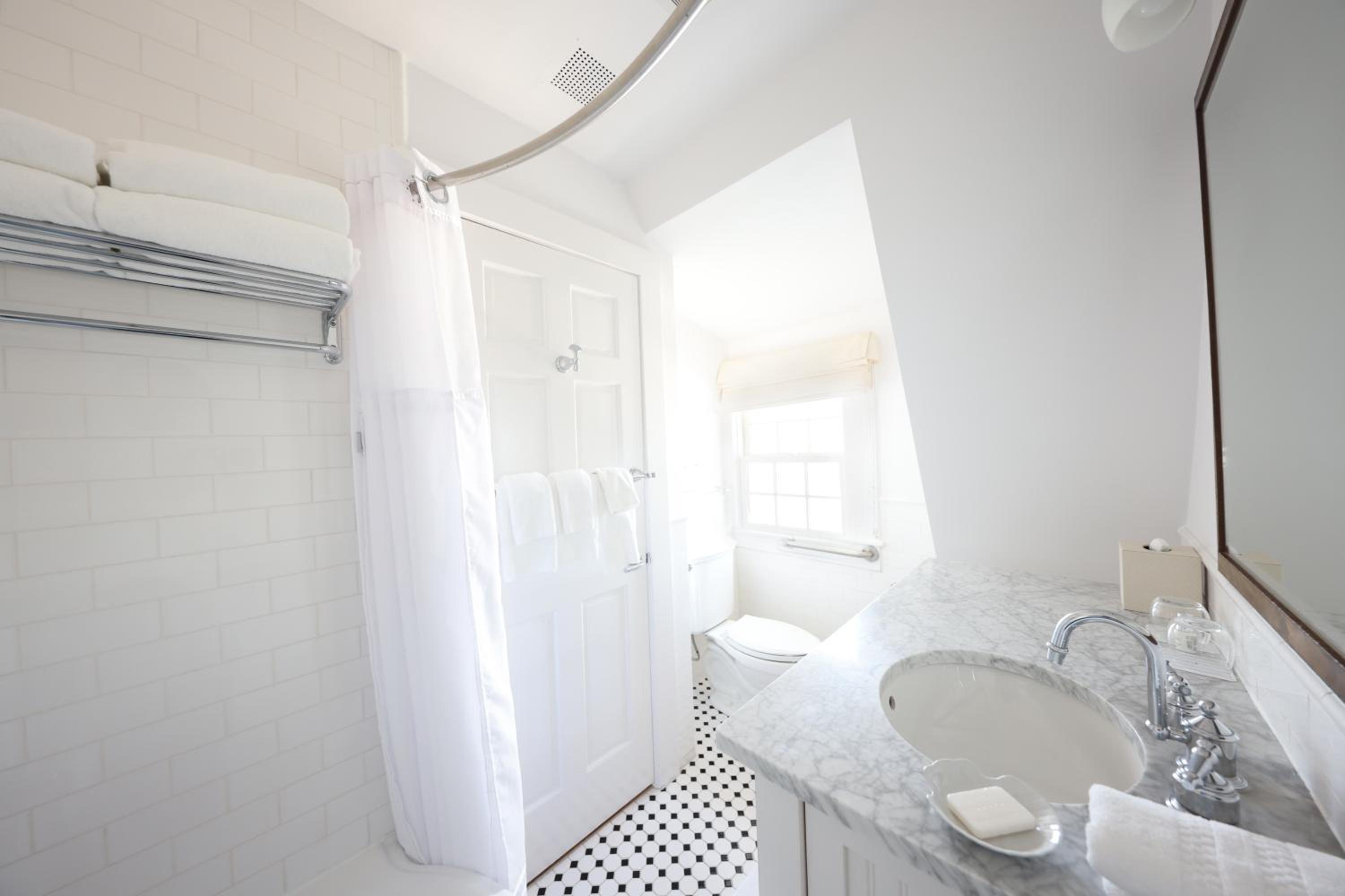 Ocean View Main Inn photo 2