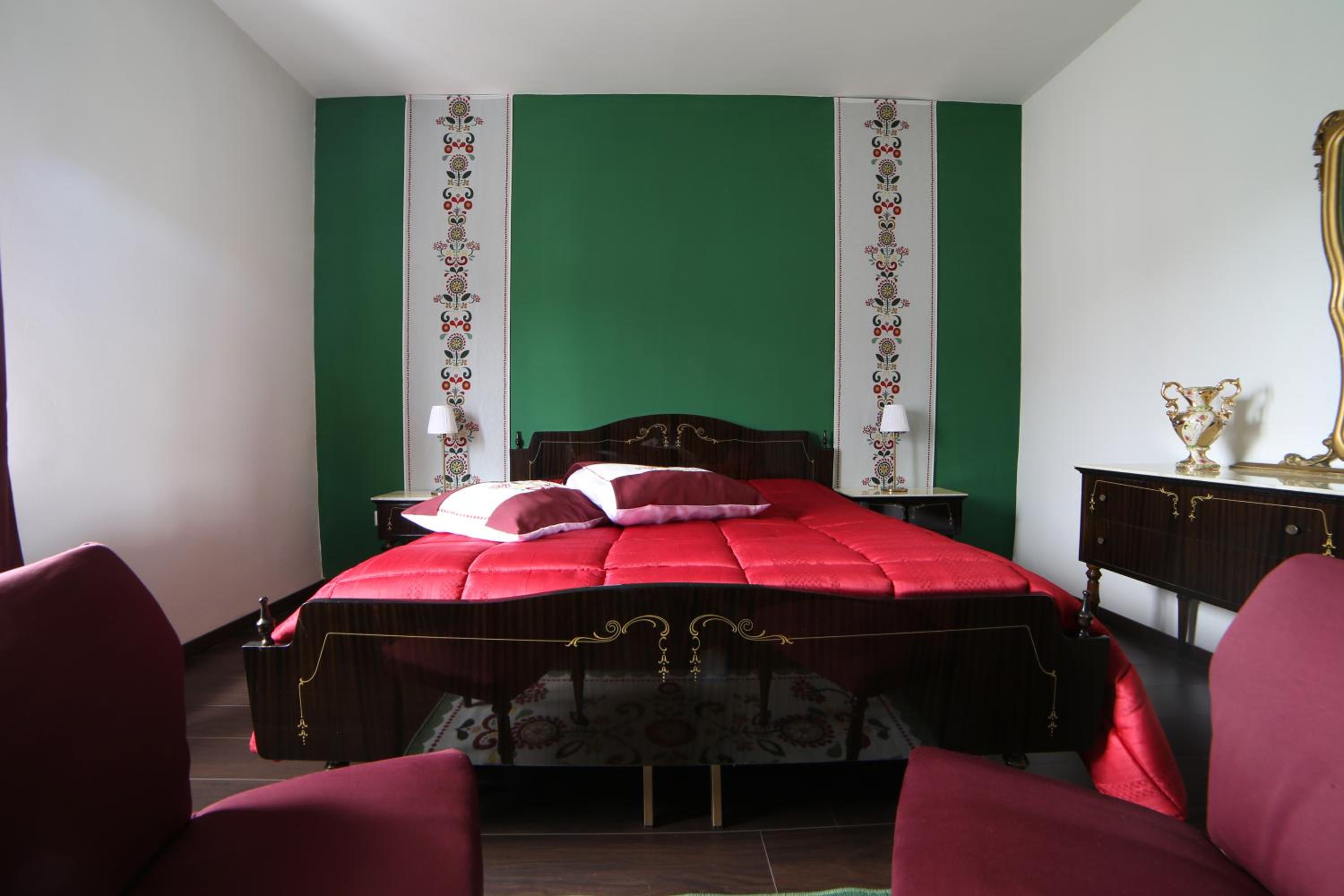 Three-Bedroom House - Photo 16