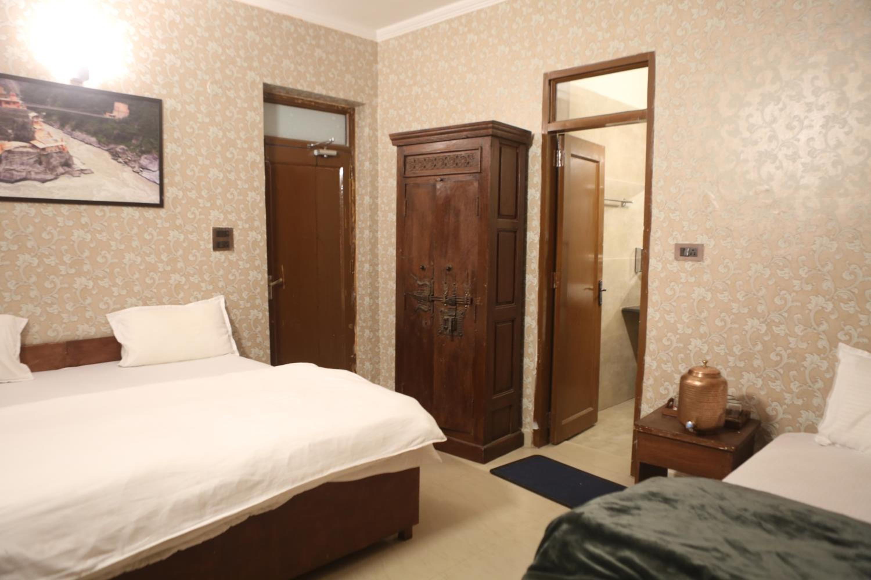 Superior King Room