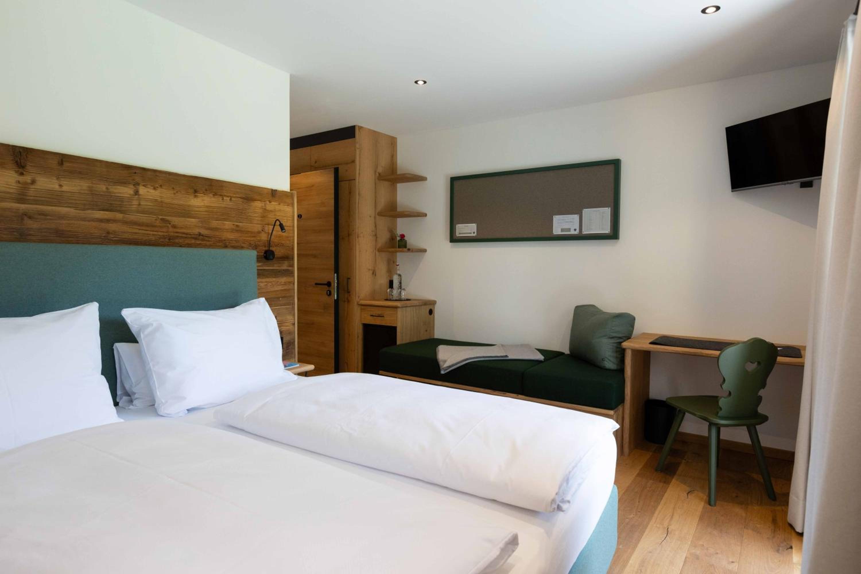 Deluxe Double Room photo 3