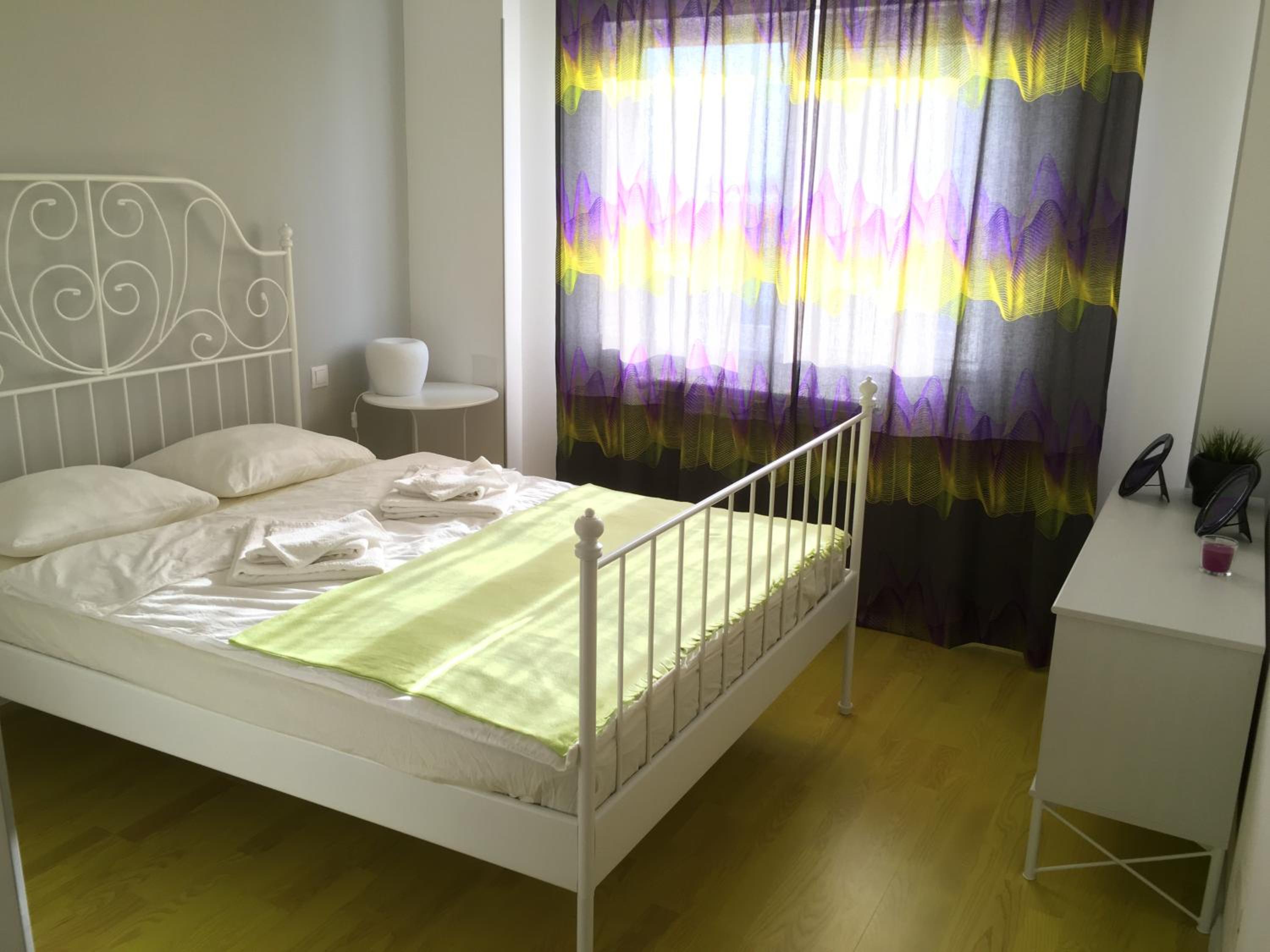 Two-Bedroom Apartment - Photo 30