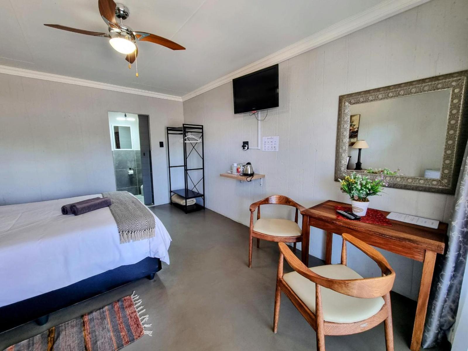 Double Room with Patio photo 3