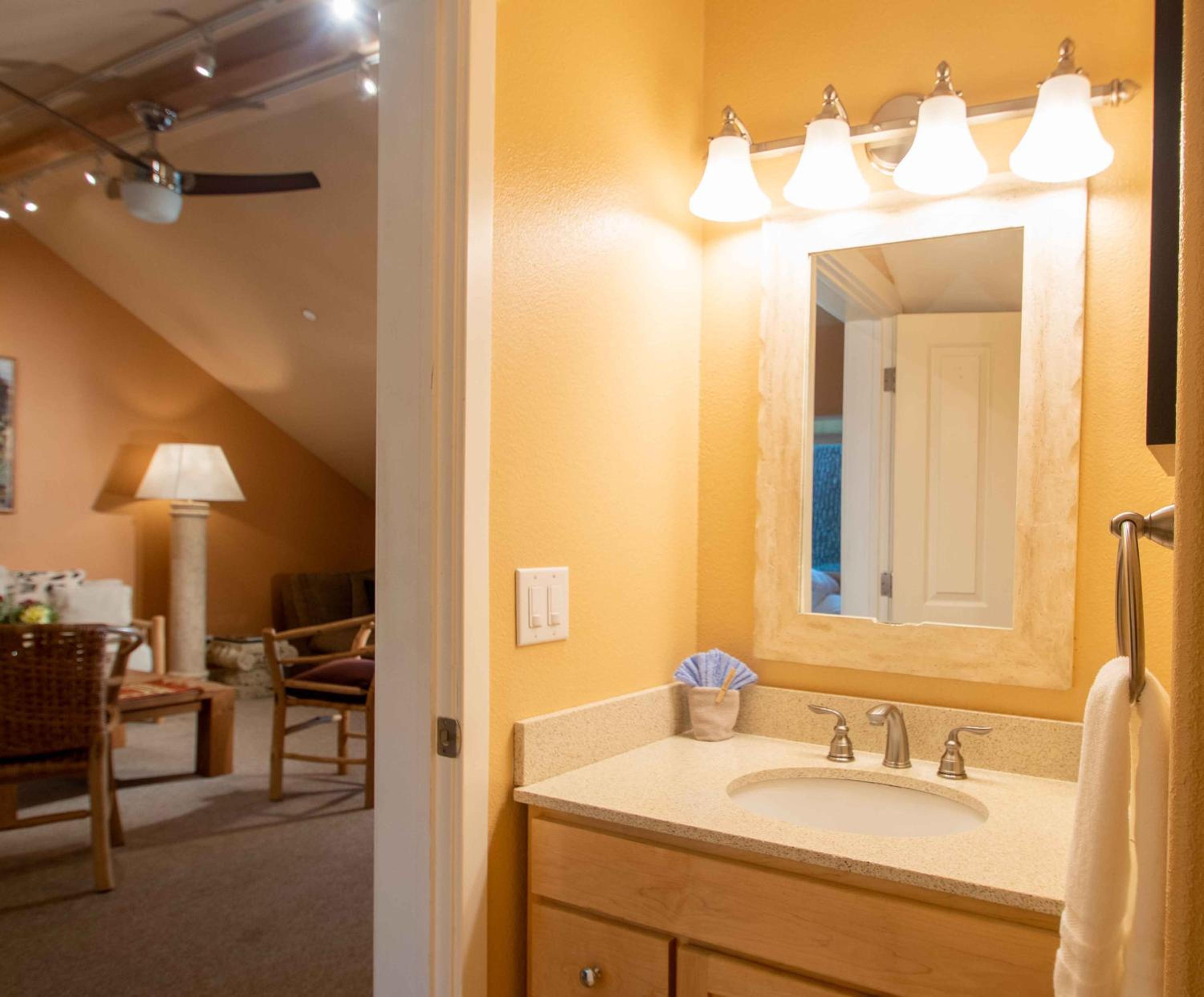 Queen Suite photo 1