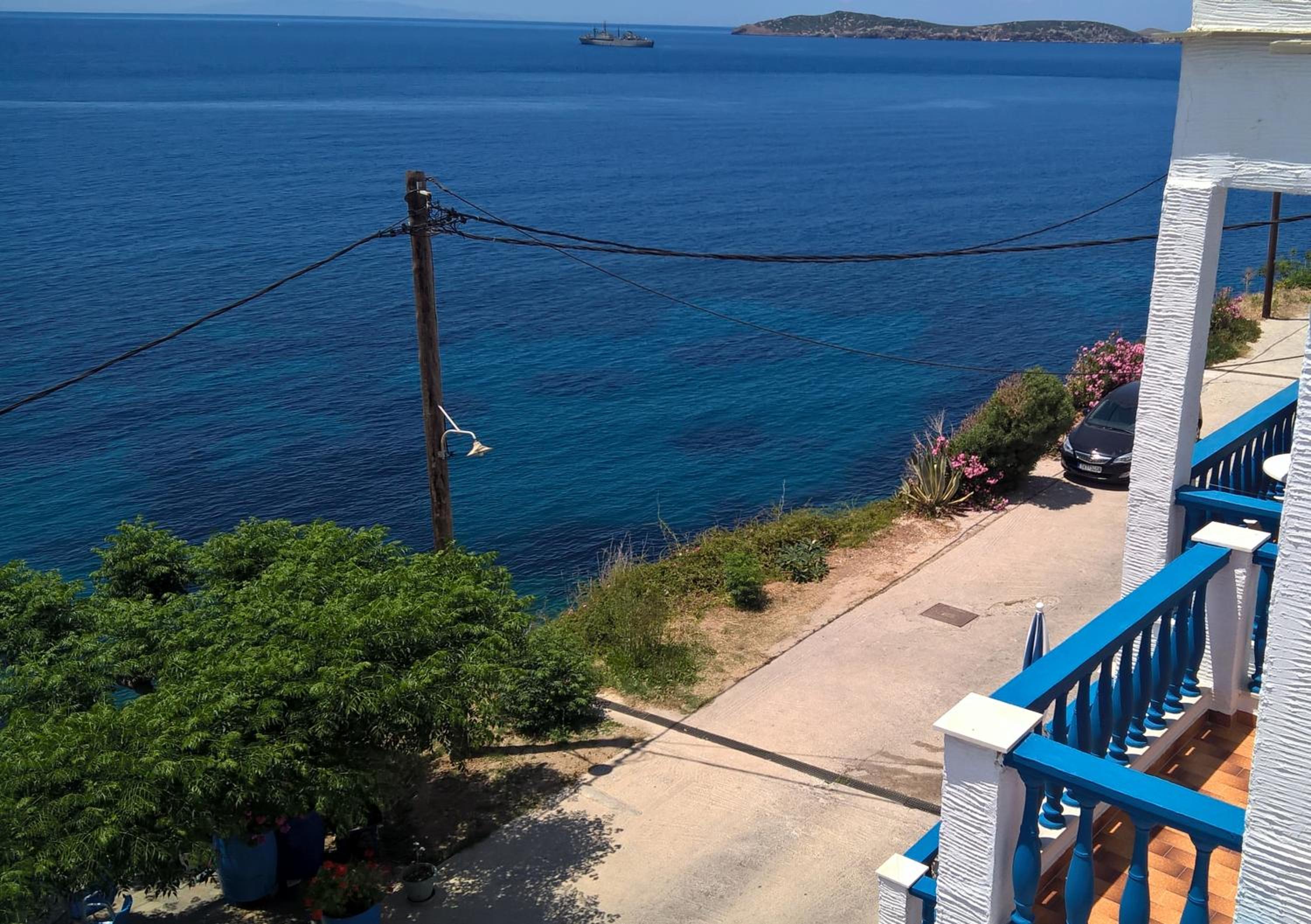 Two-Bedroom Apartment with Balcony and Sea View photo 2