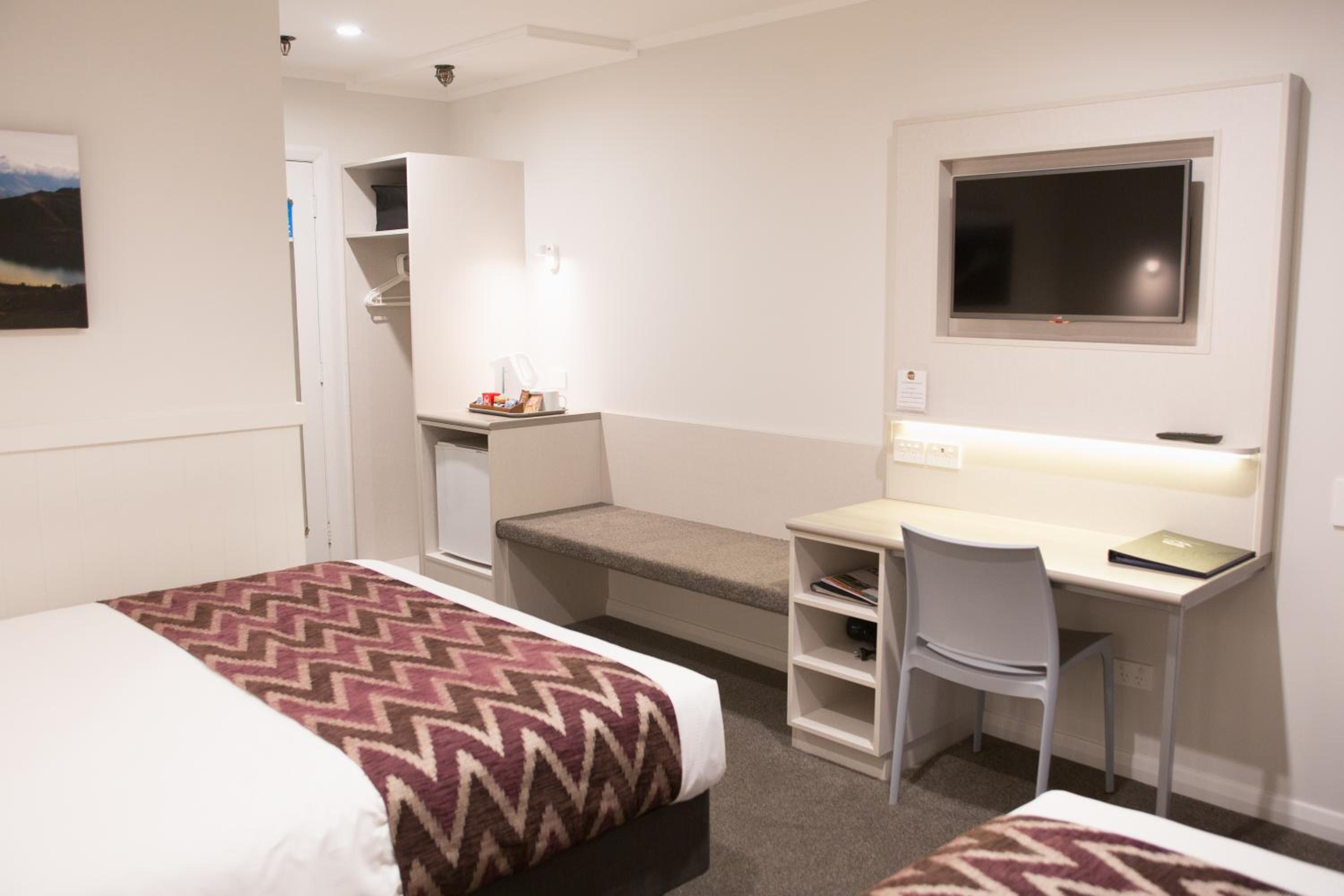Double or Twin Room with Garden View photo 3