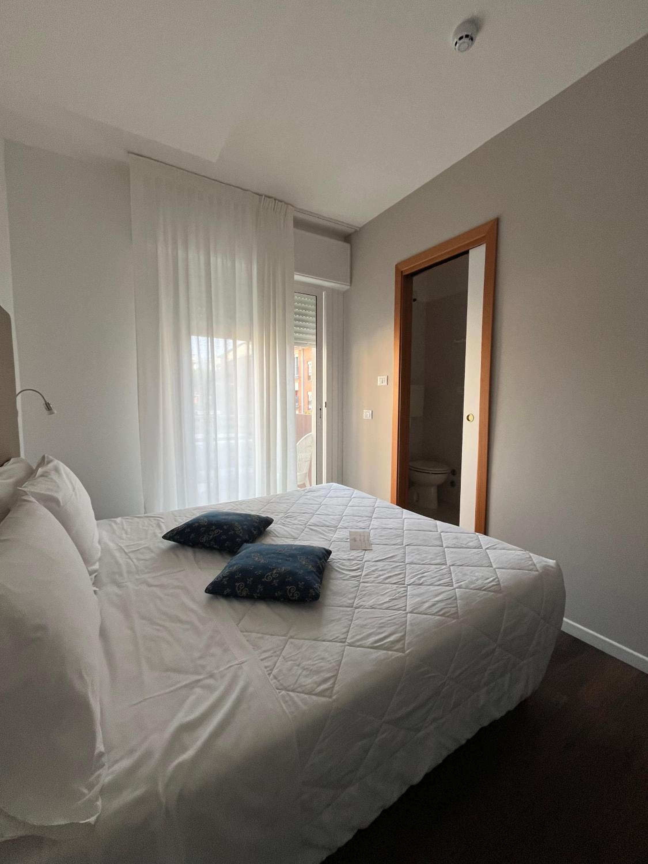 Economy Double or Twin Room photo 1