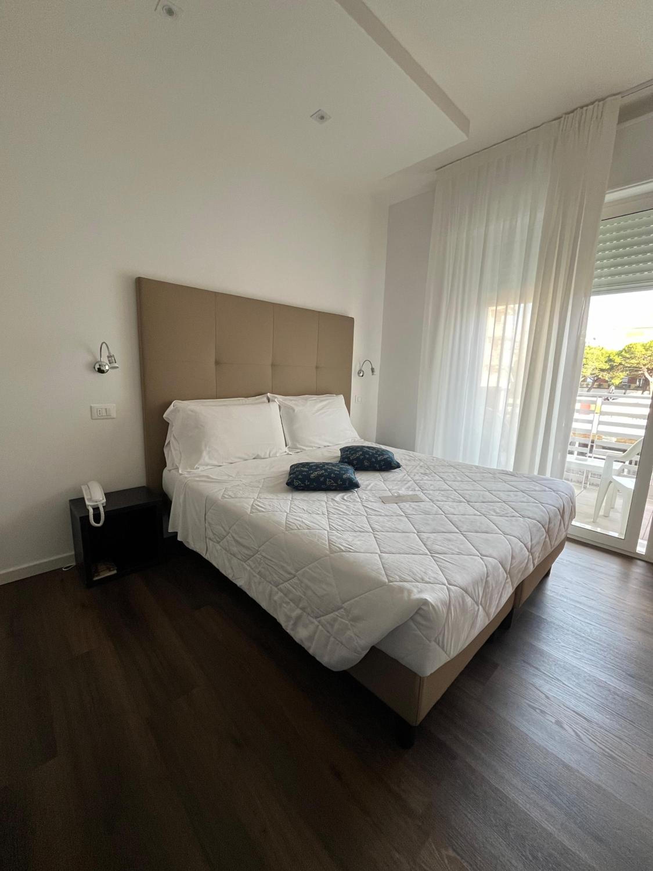 Economy Double or Twin Room photo 2