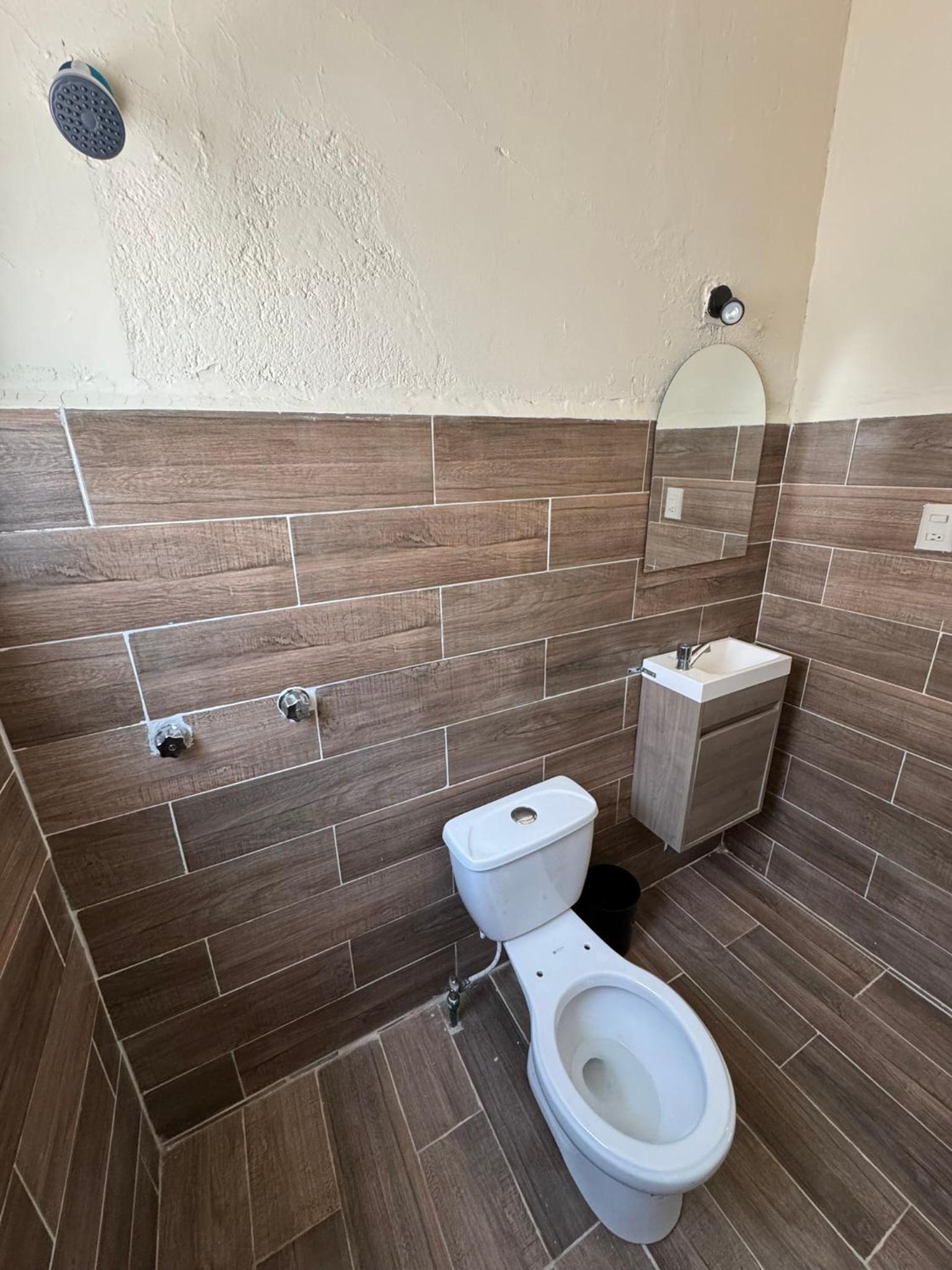 Standard Double Room with Fan - Photo 4