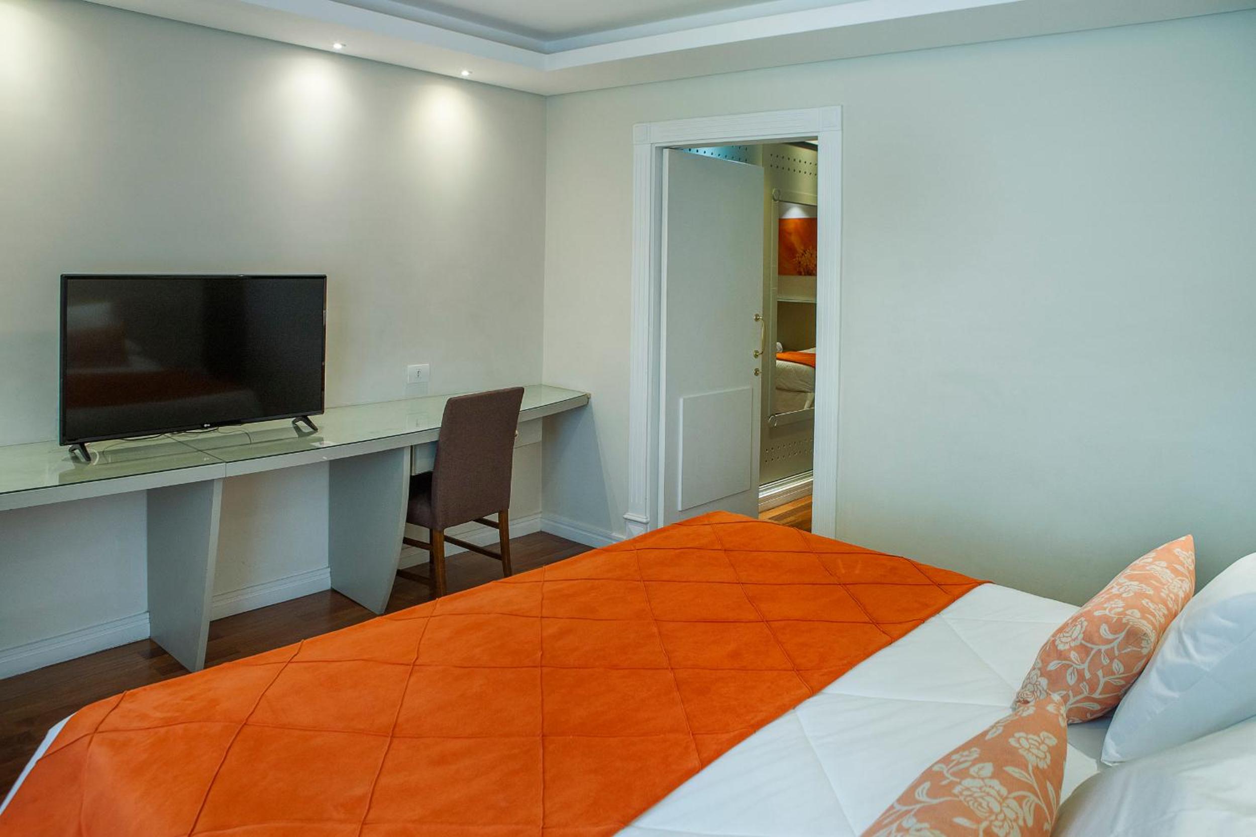 Available room