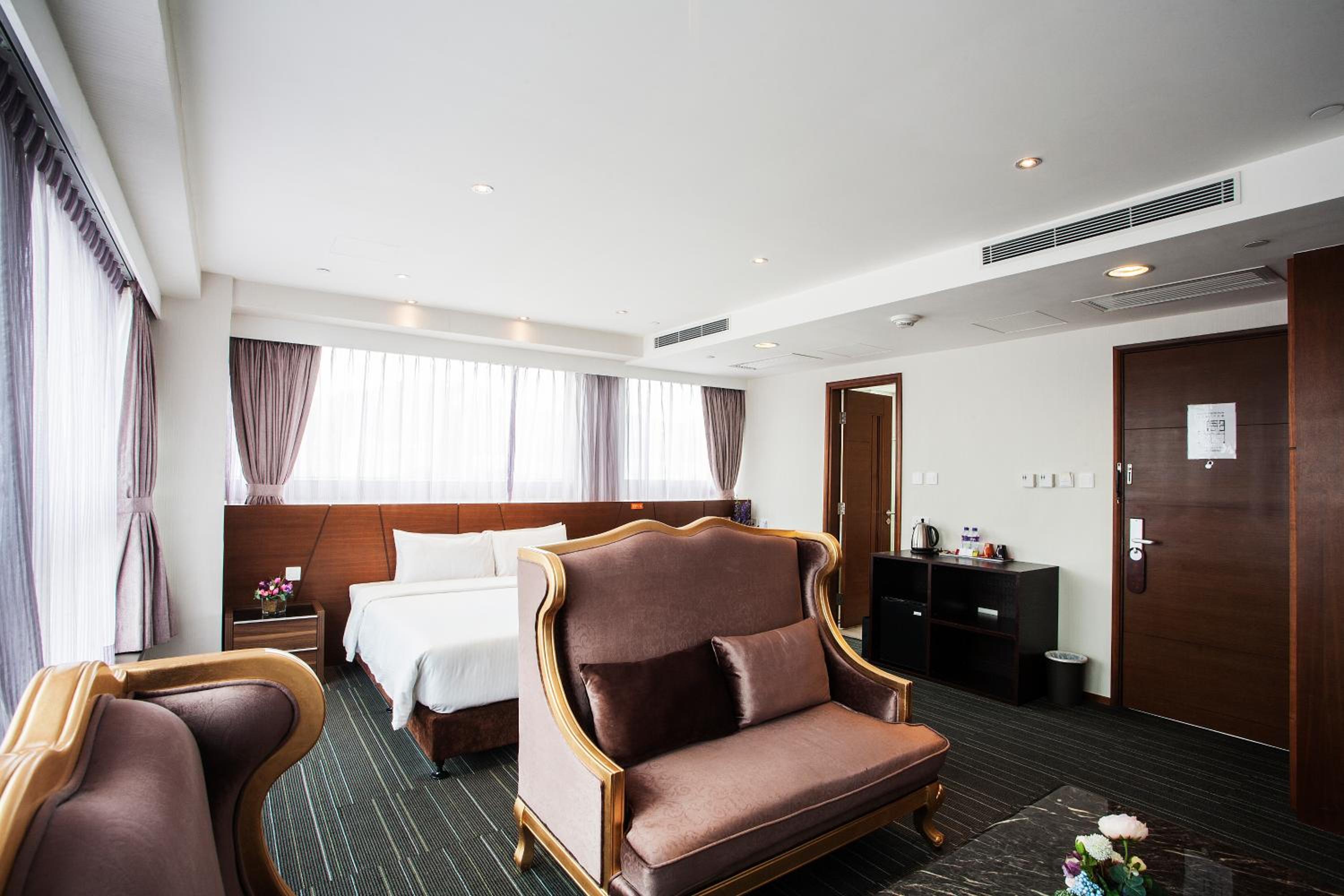 BOB King Suite