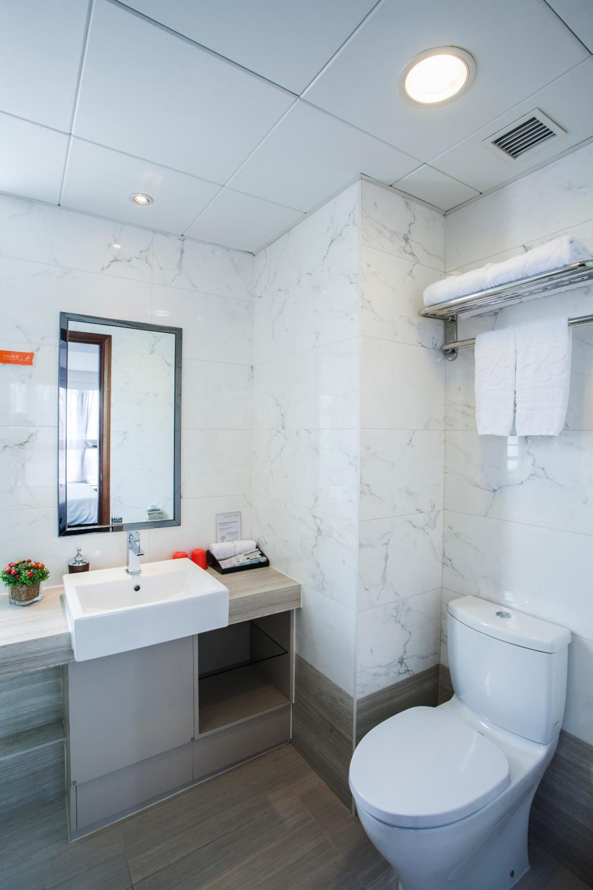 BOB King Suite photo 3