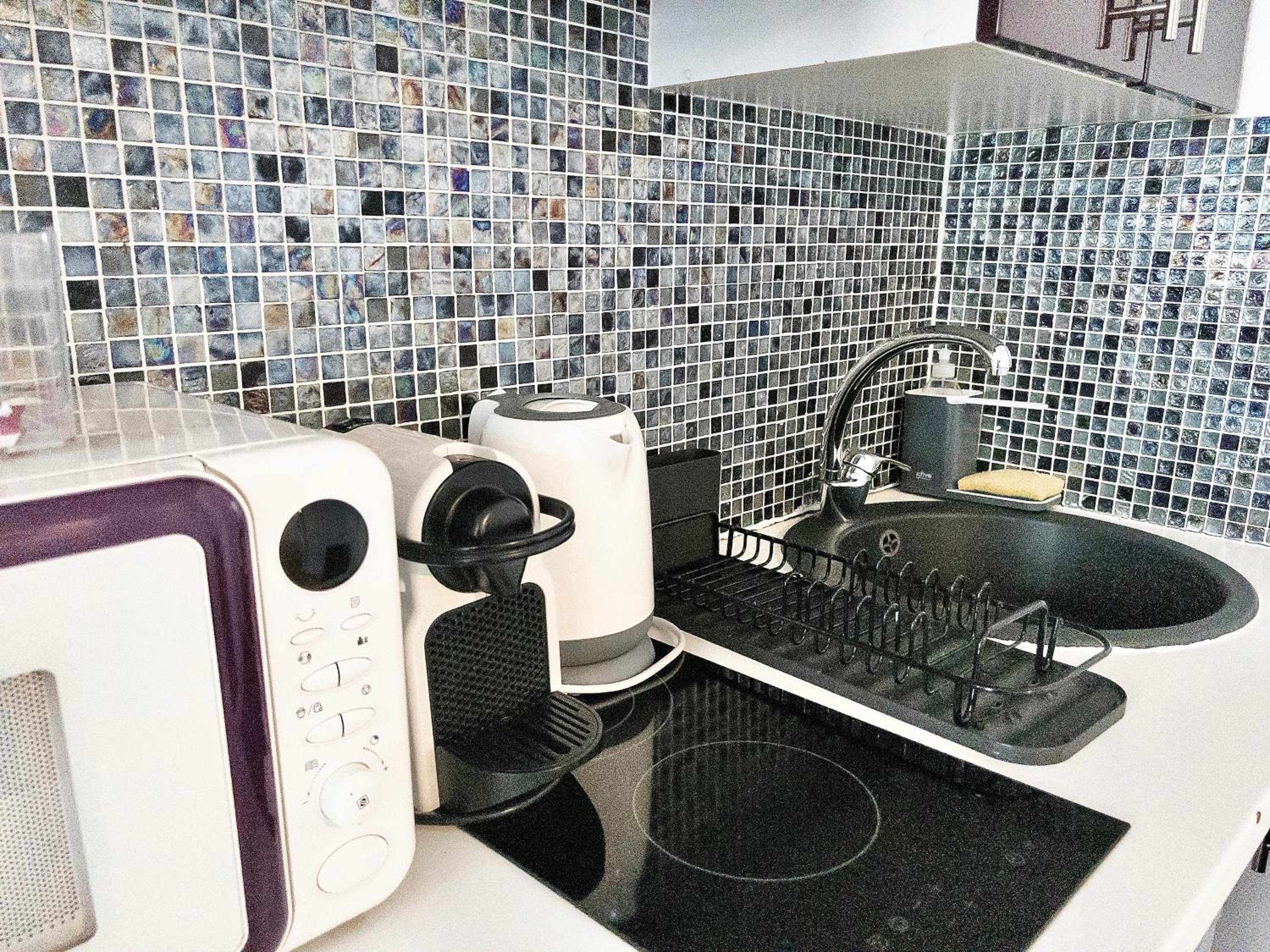 Studio Apartment photo 1