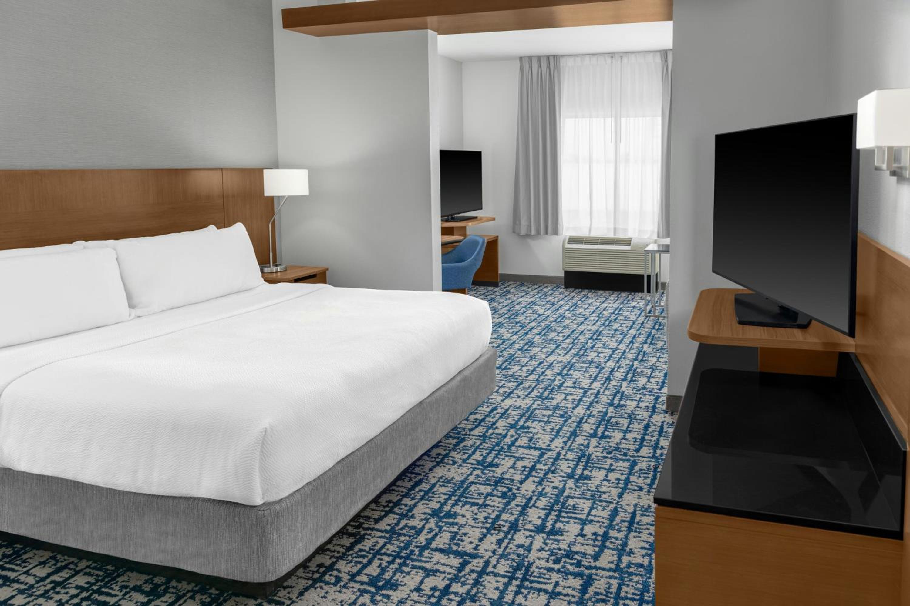 King Suite with Sofa Bed photo 1