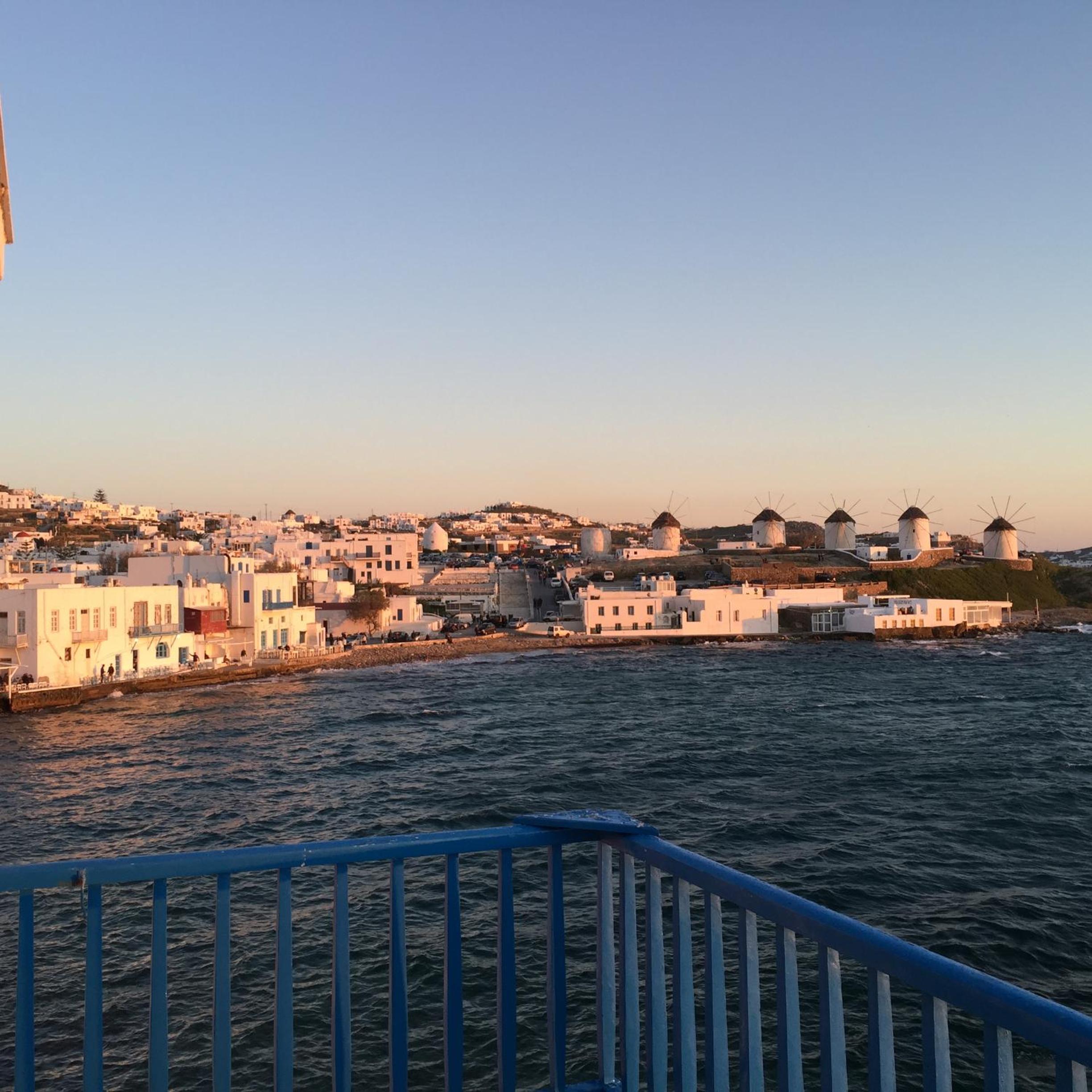 Deluxe Suite with Sea View photo 3
