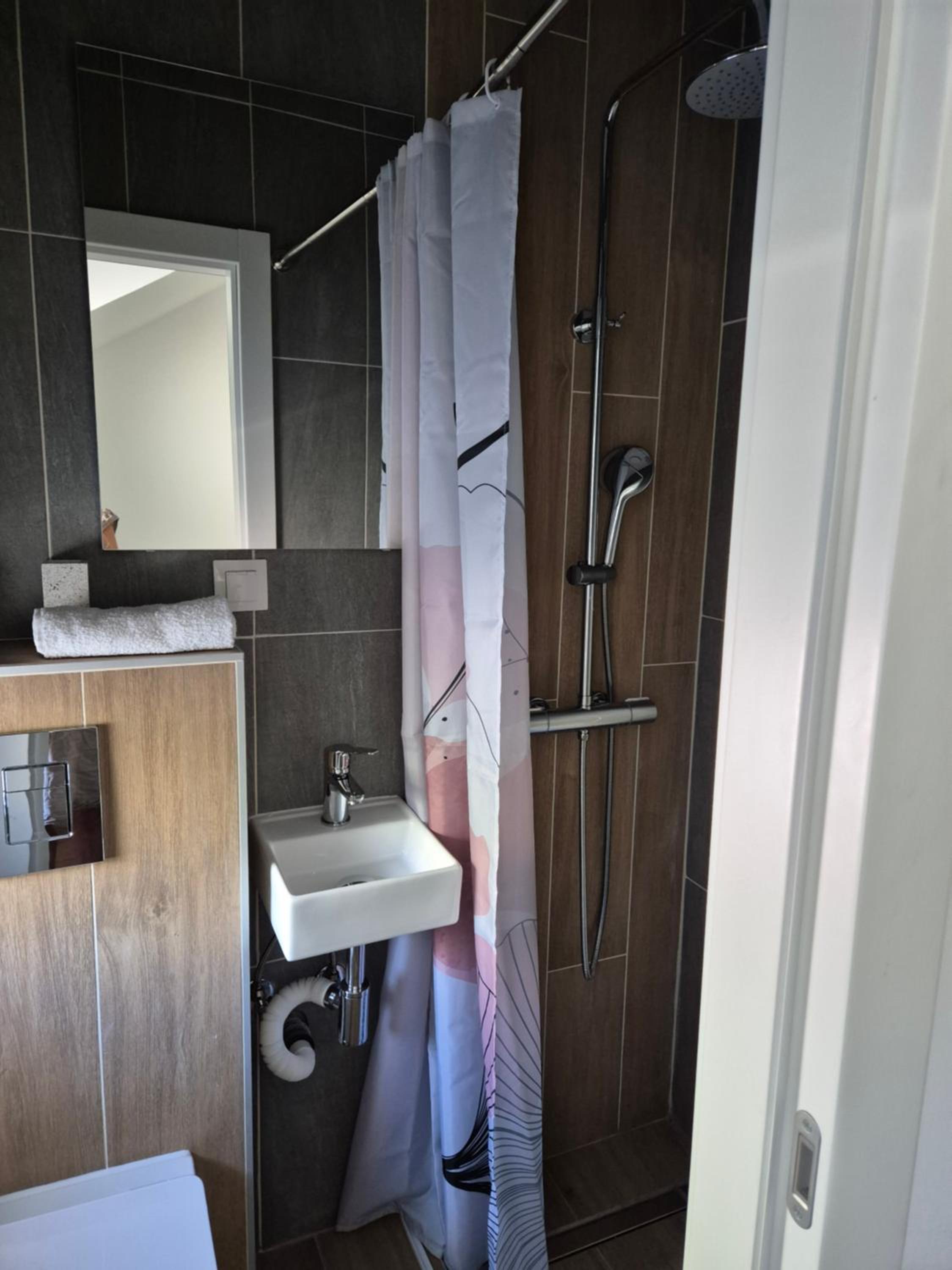 Budget Double Room photo 1