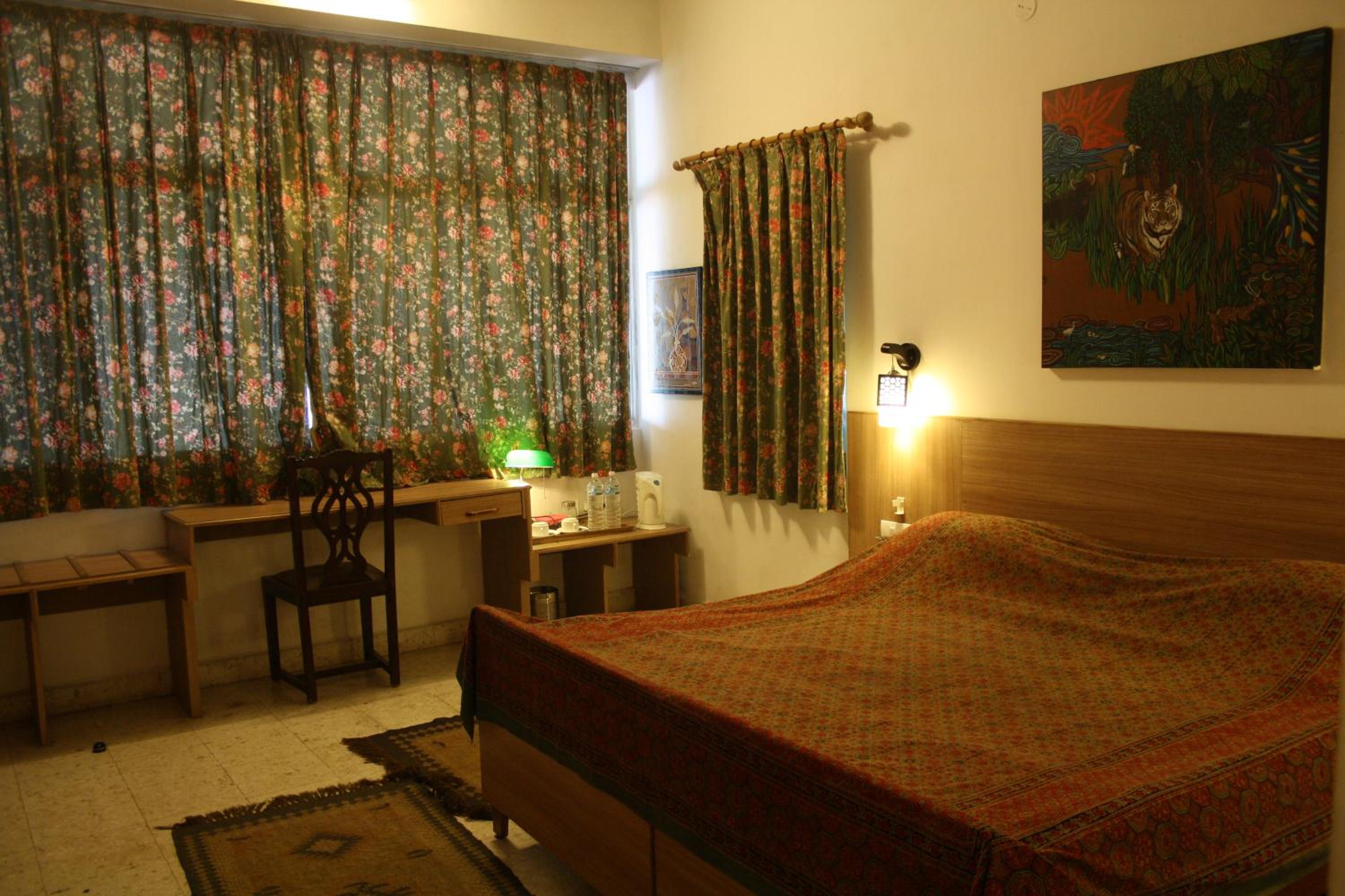 Double or Twin Room with Lake View photo 1