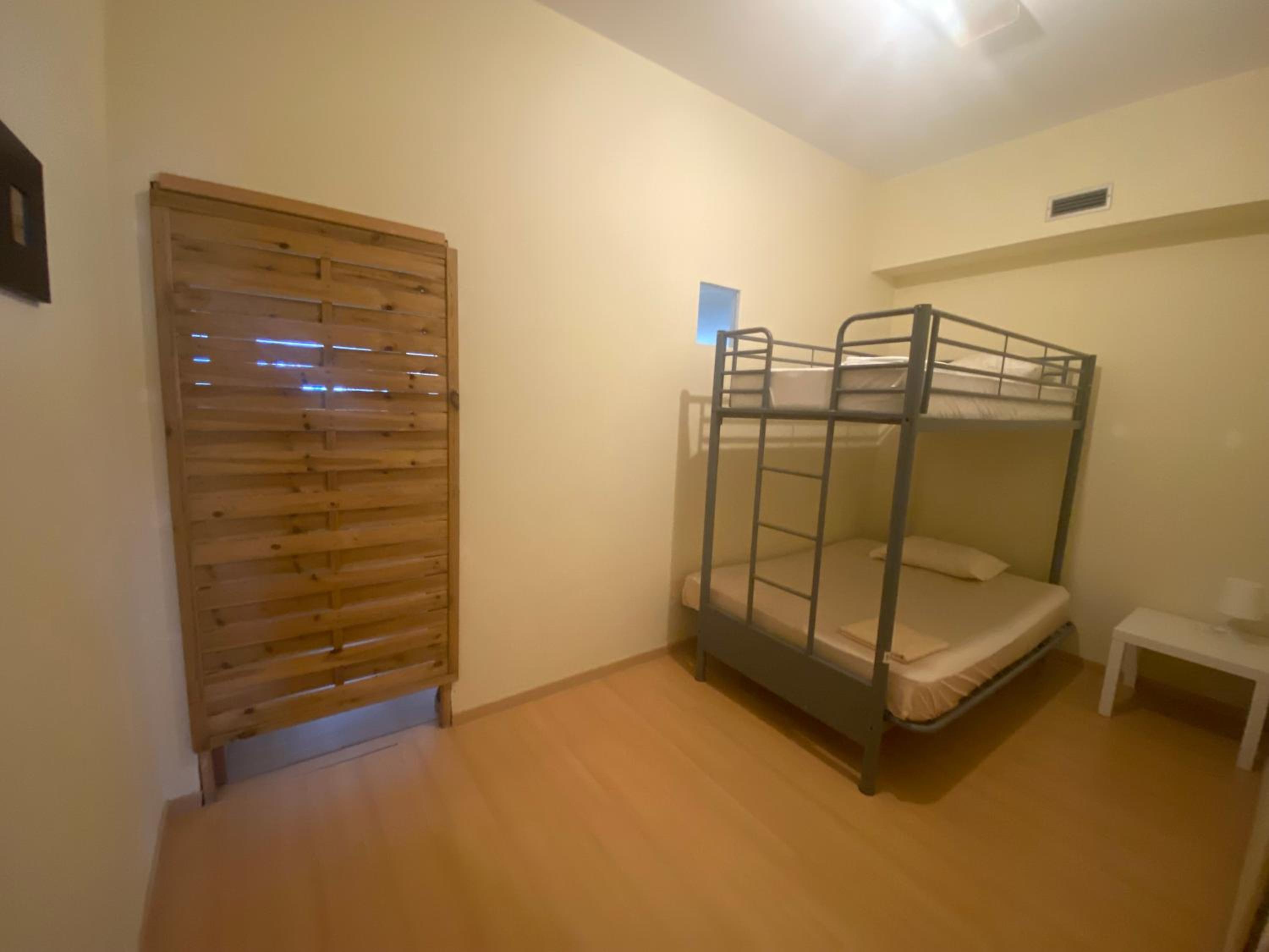 Mixed Dormitory Room photo 3