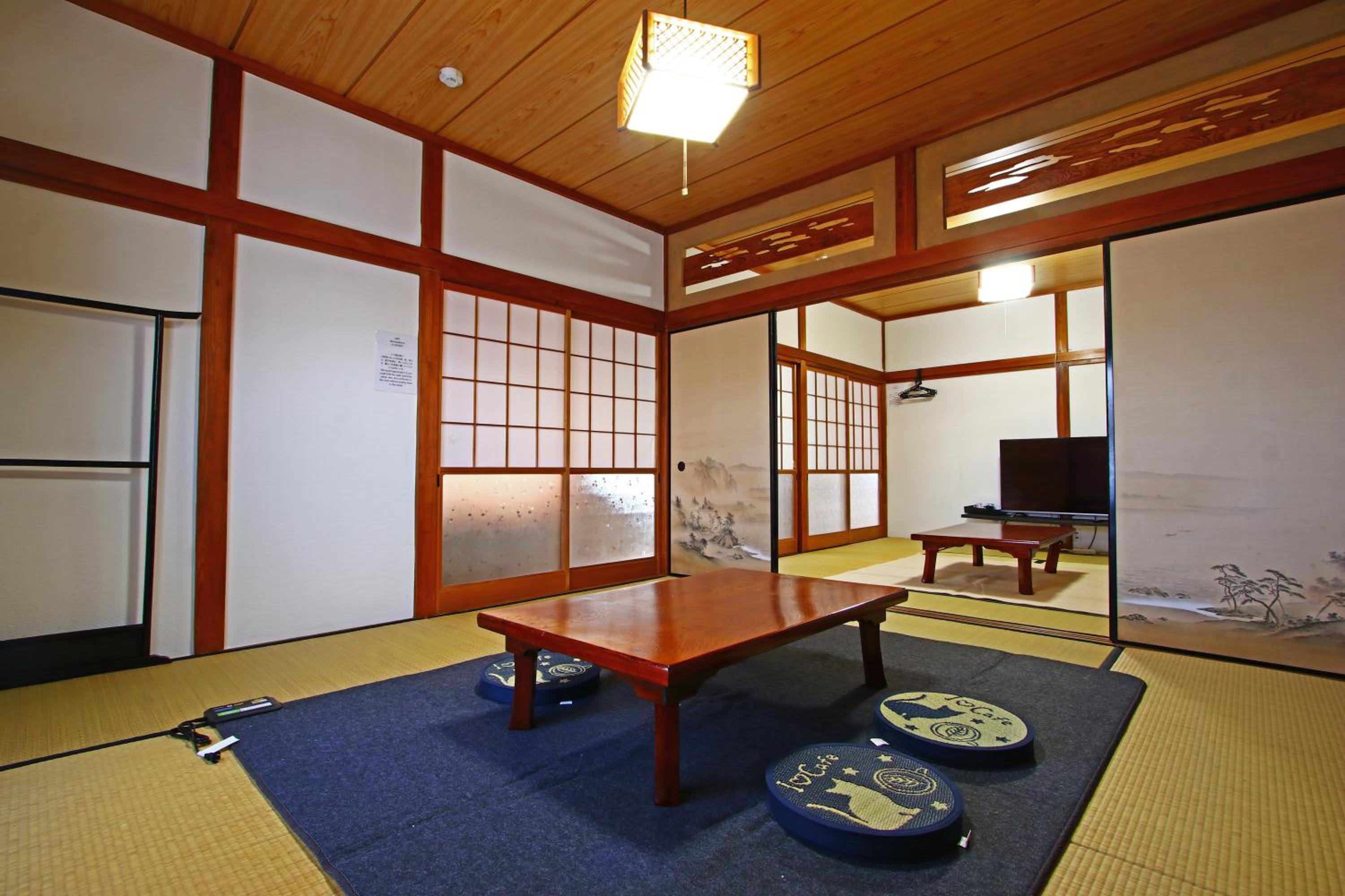 Japanese-Style Room