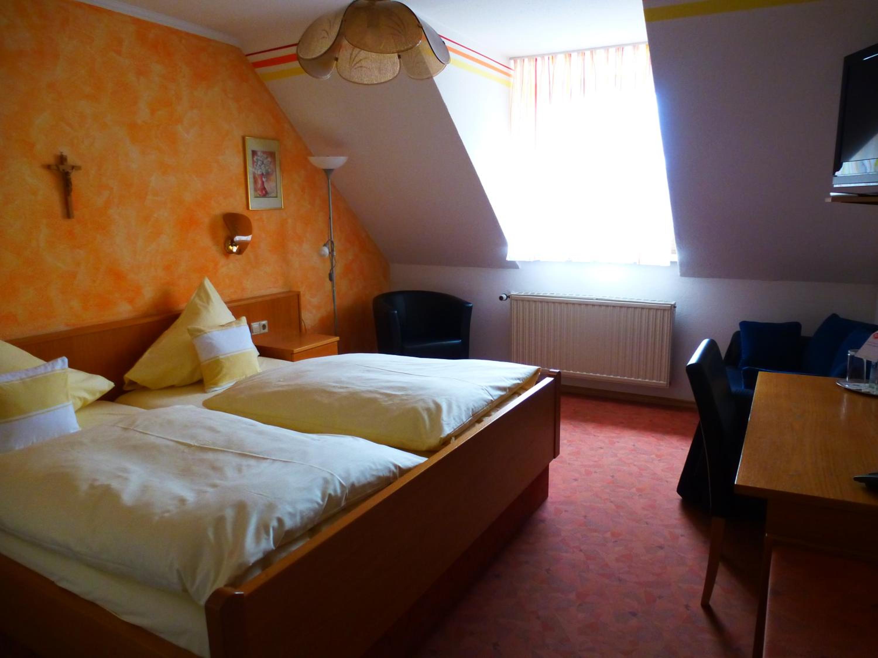 Double Room - Photo 5