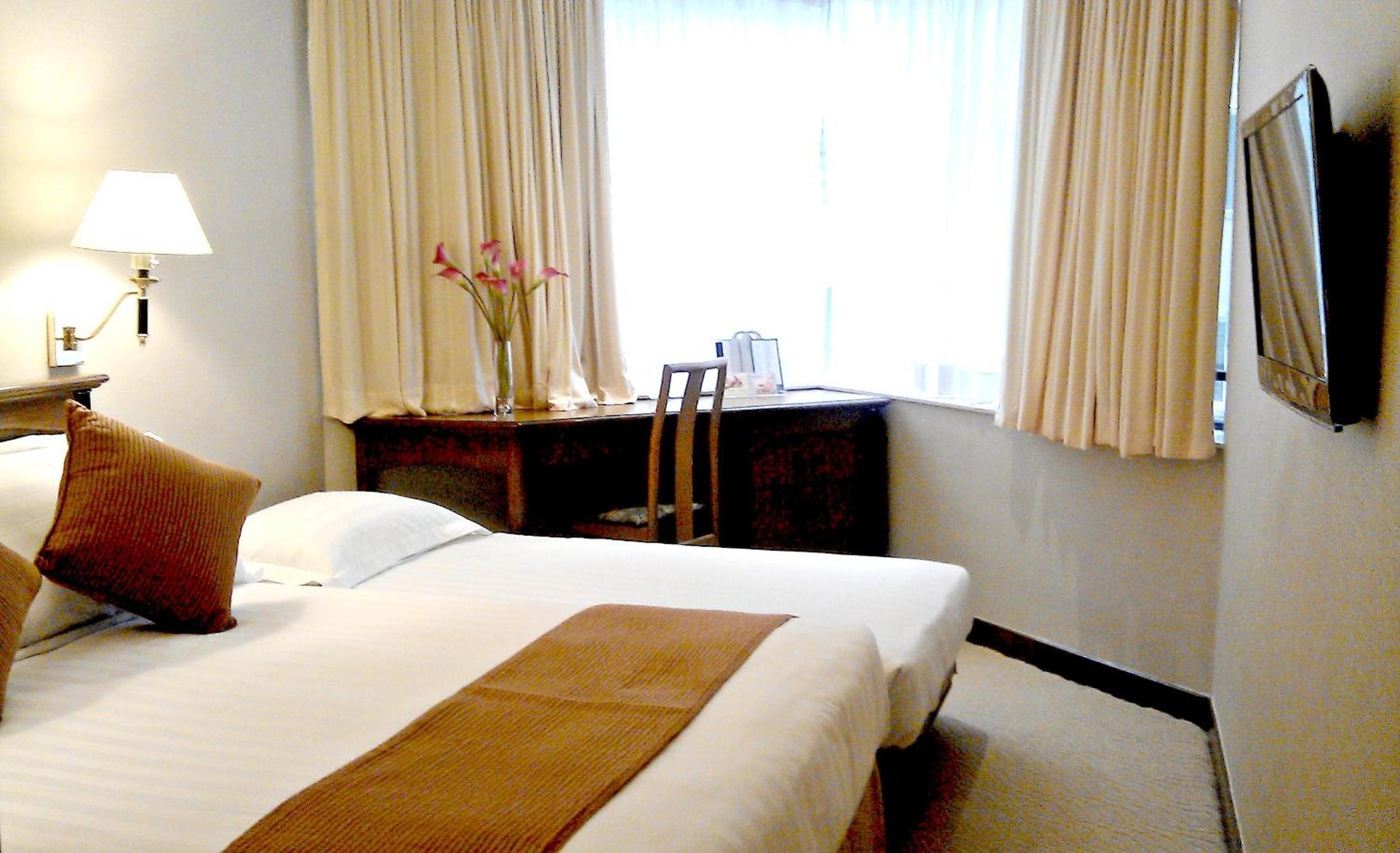 Non Smoking - City View Superior Room with Triple bed