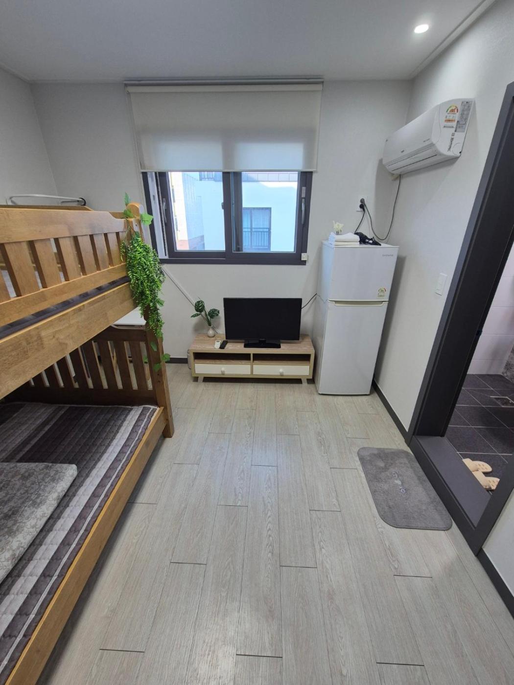 Standard Single Room photo 3
