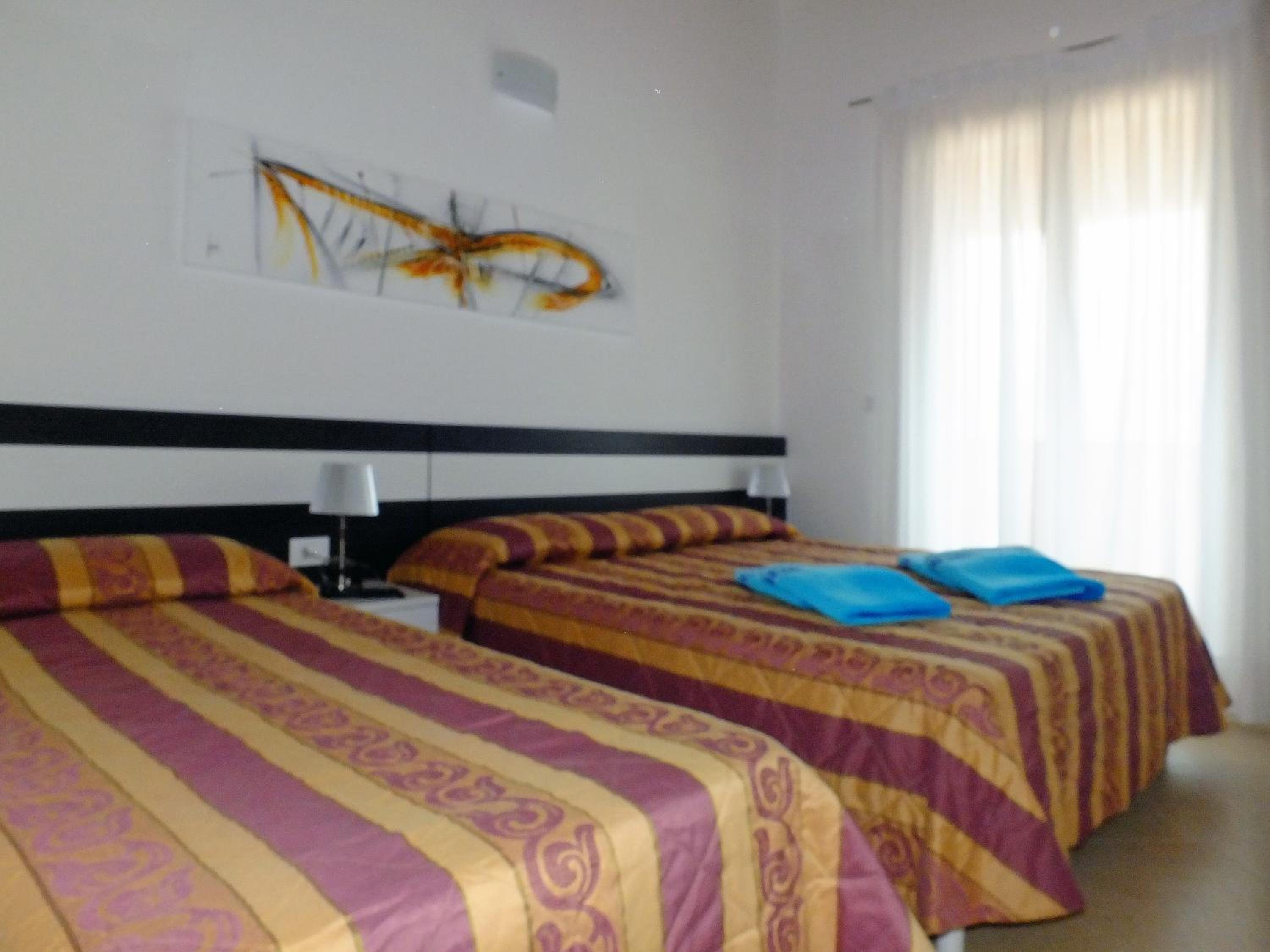 One-Bedroom Apartment - Photo 7