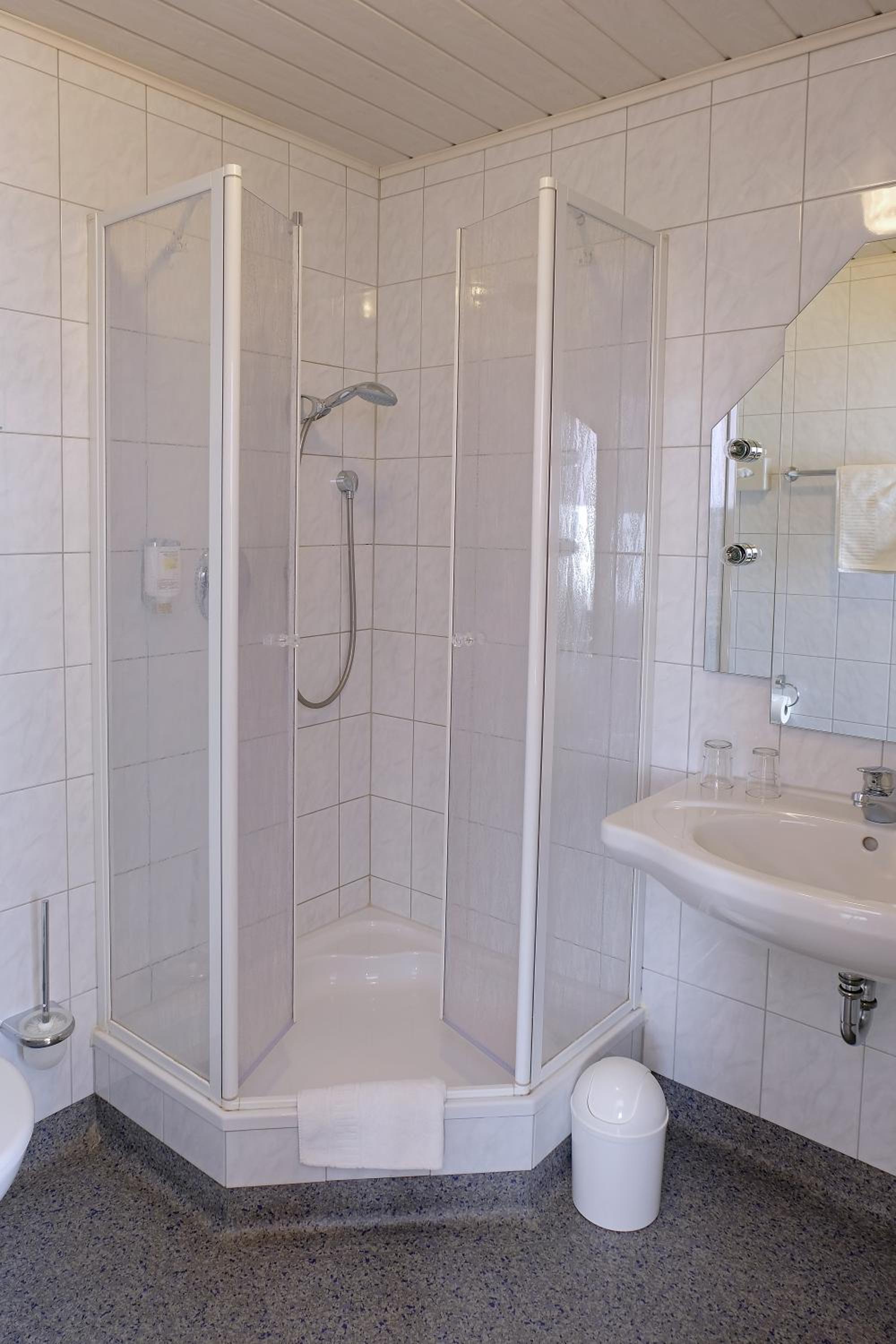Double or Twin Room with Shower photo 3