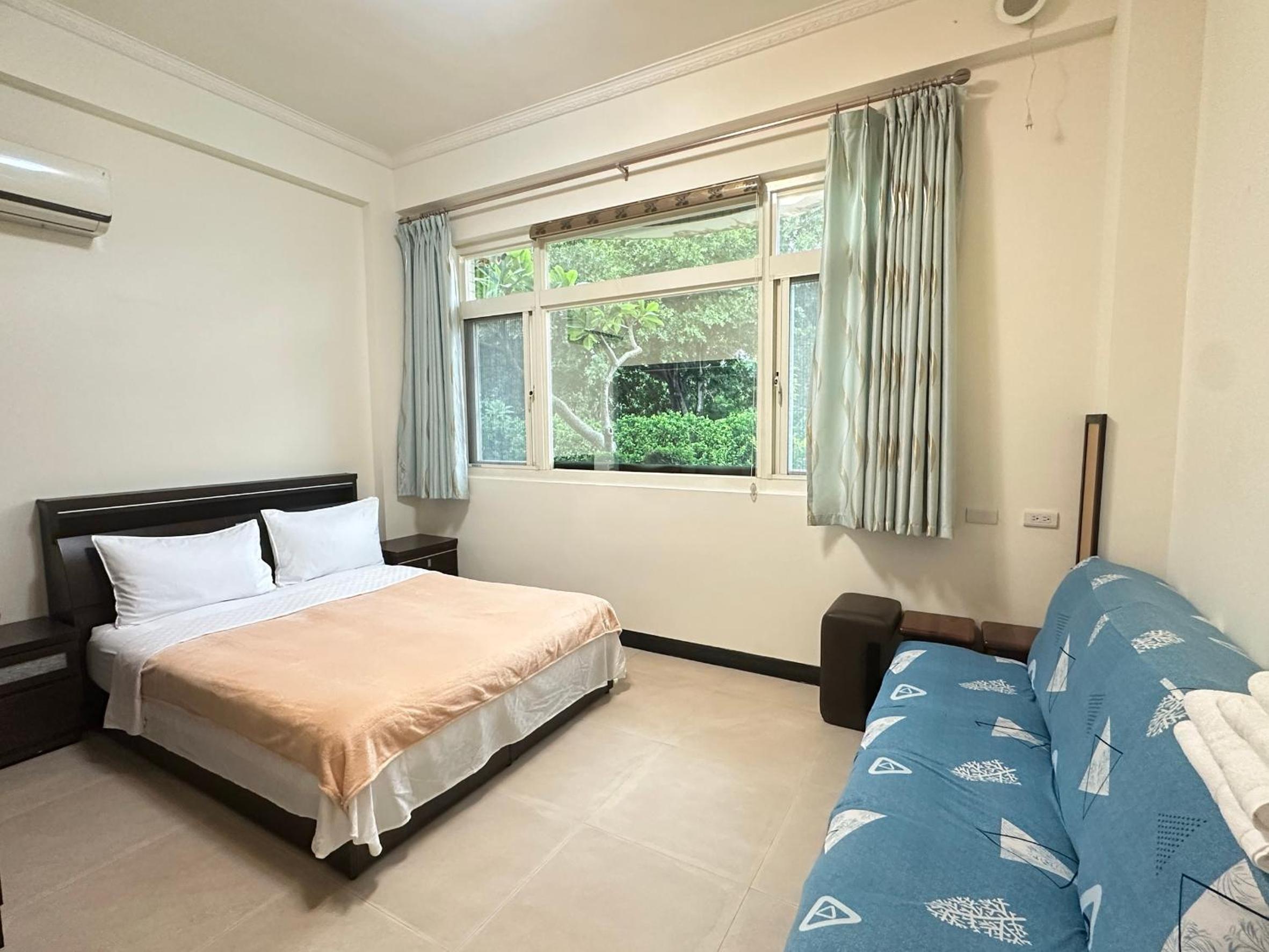 Standard Double or Twin Room with Garden View