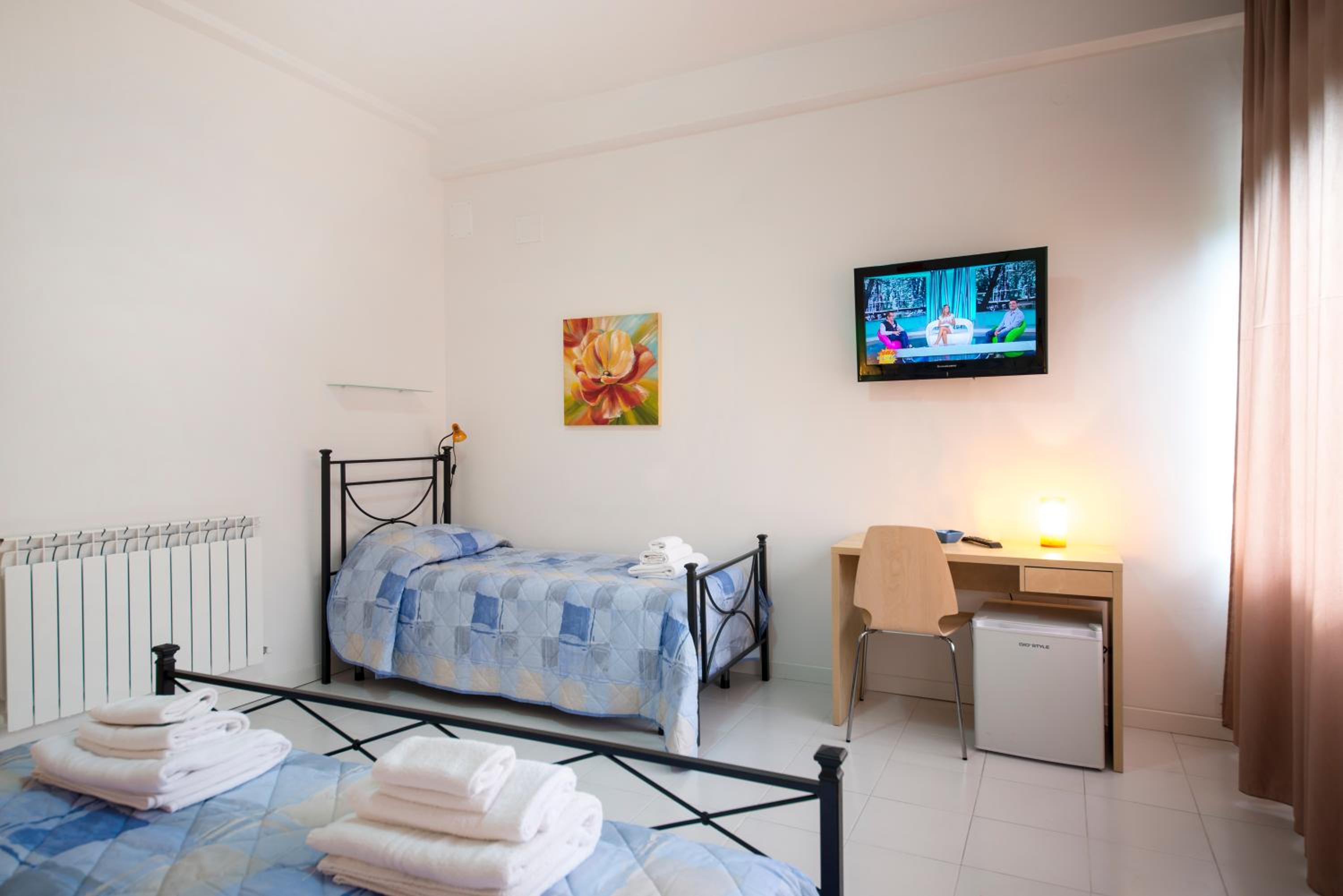 Double or Twin Room photo 2