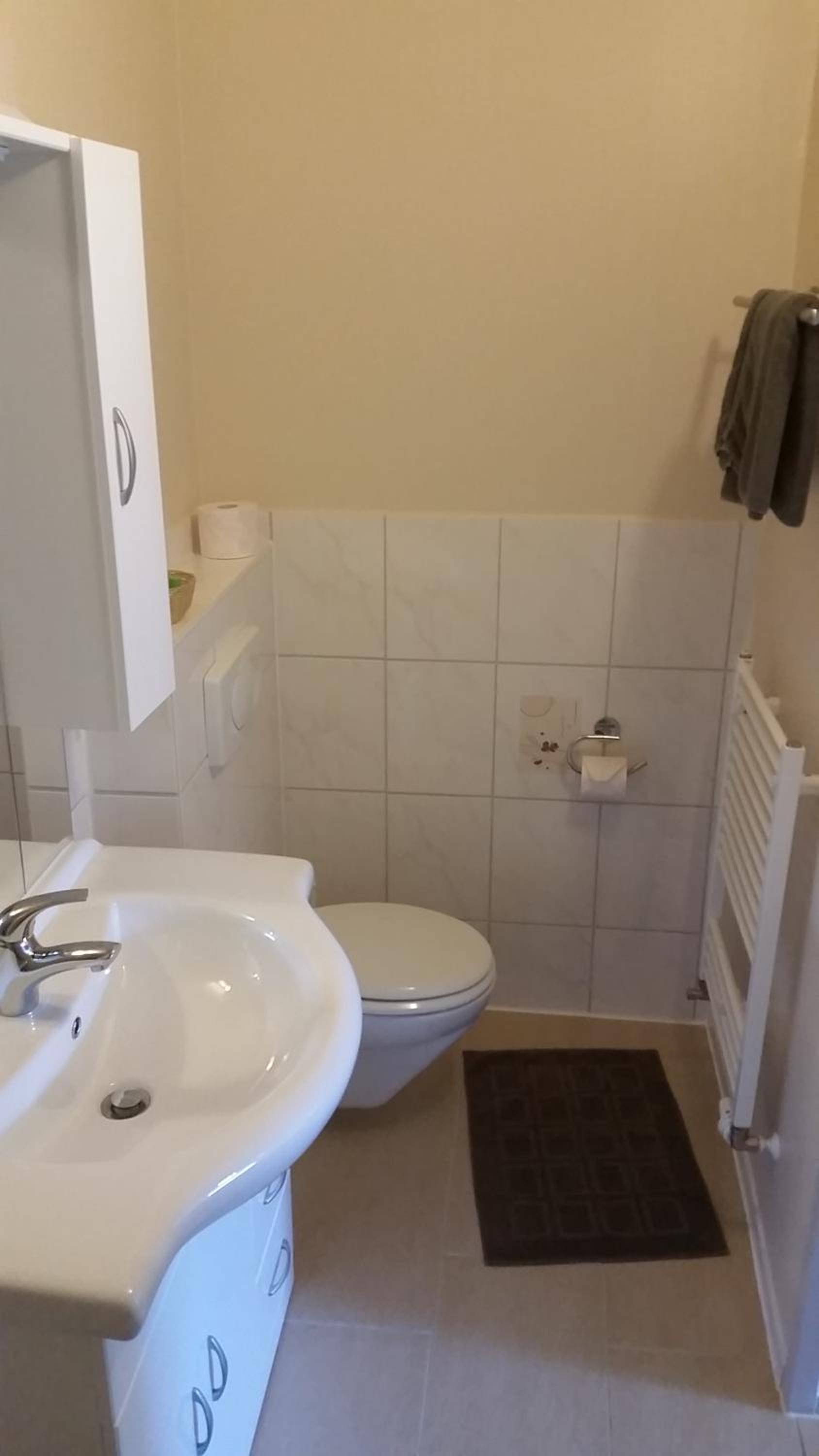 Basic Double Room - Photo 9
