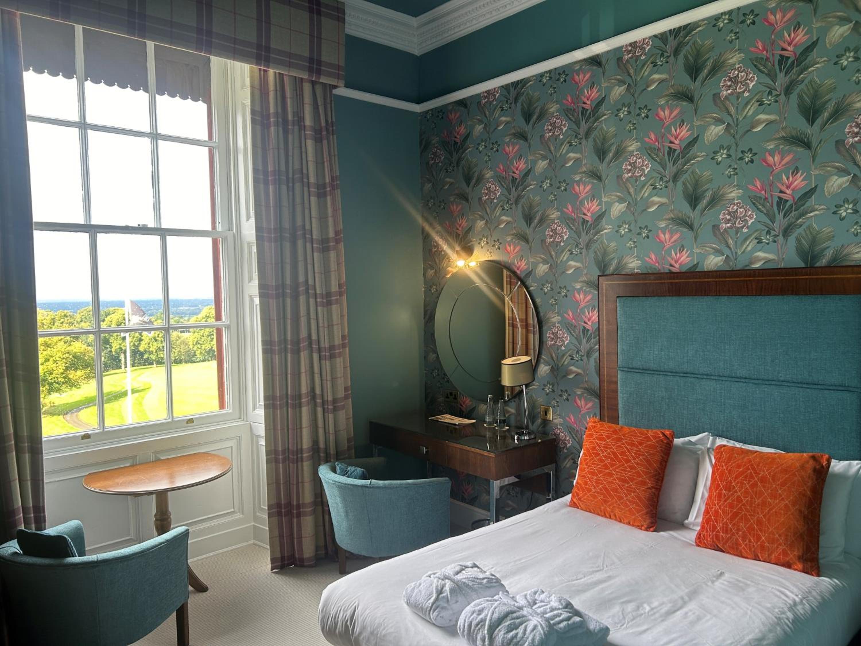 Deluxe Room - Photo 8