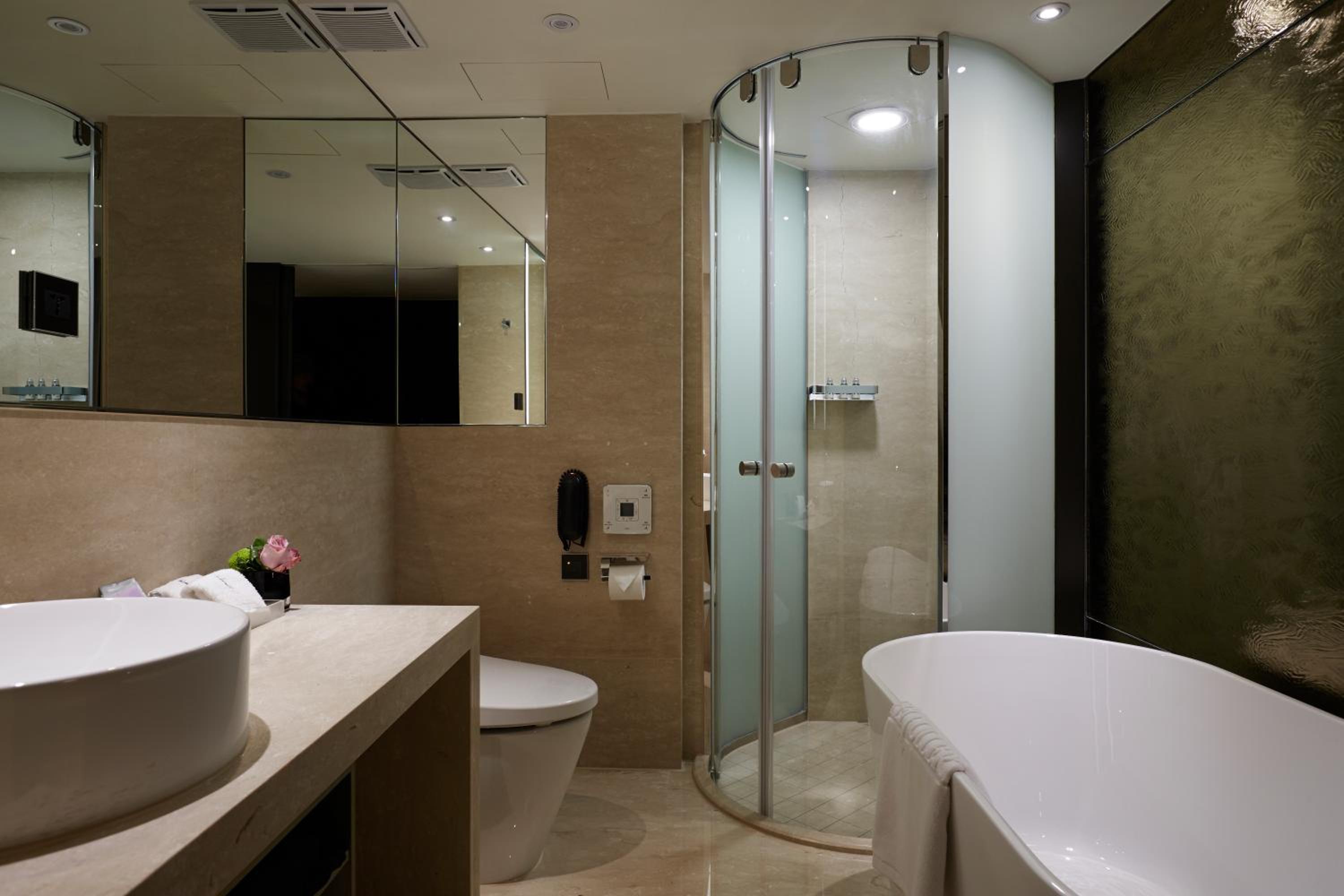 Standard Double Room (No Window) photo 2