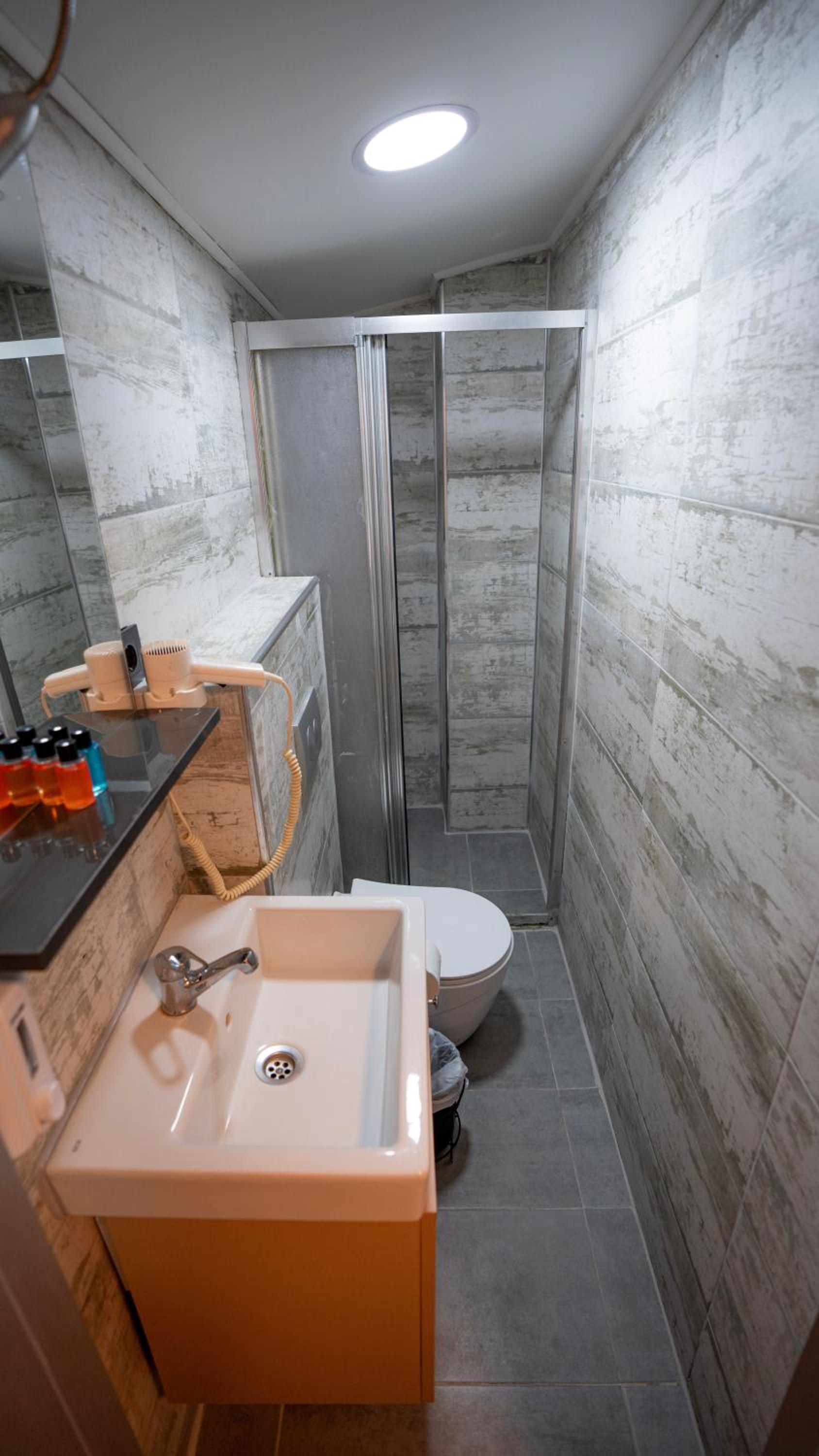 Standard Triple Room photo 2