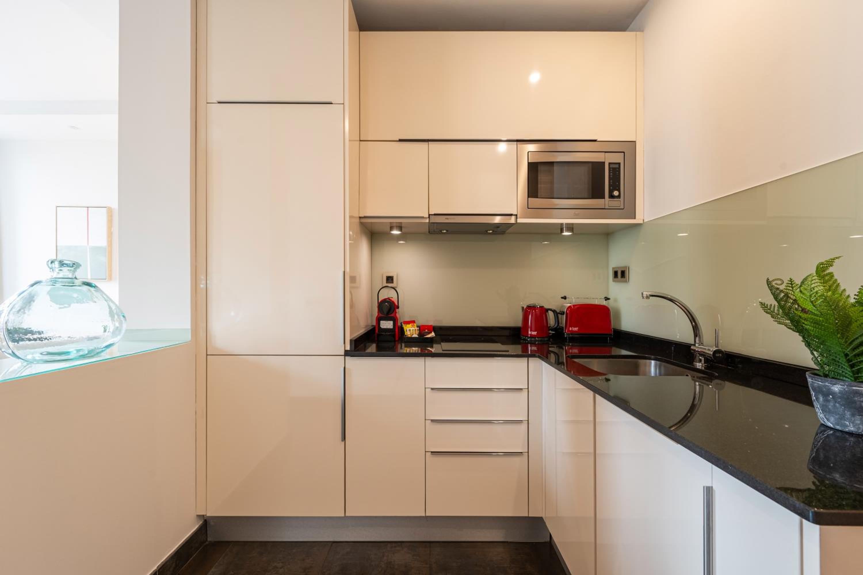 Apartment photo 1