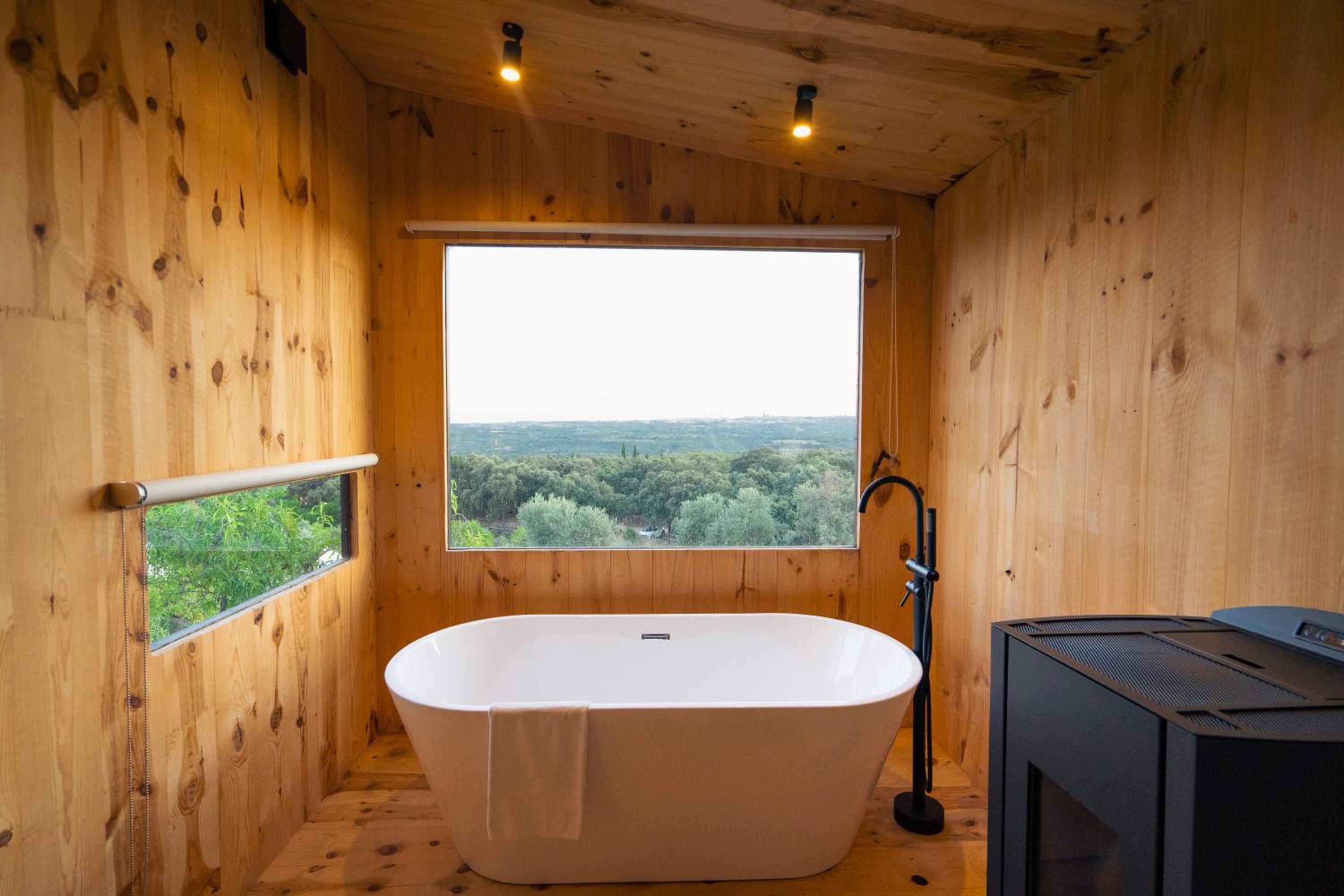 Tiny Dream with private bathroom