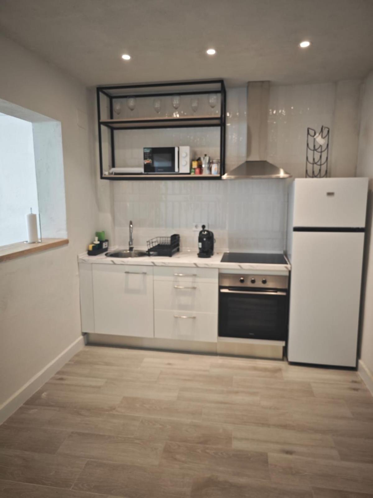 Deluxe Double Room (2 Adults + 1 Child) photo 3