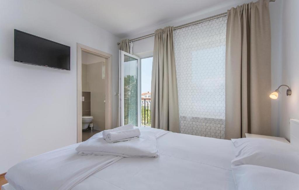 Triple Room with Terrace