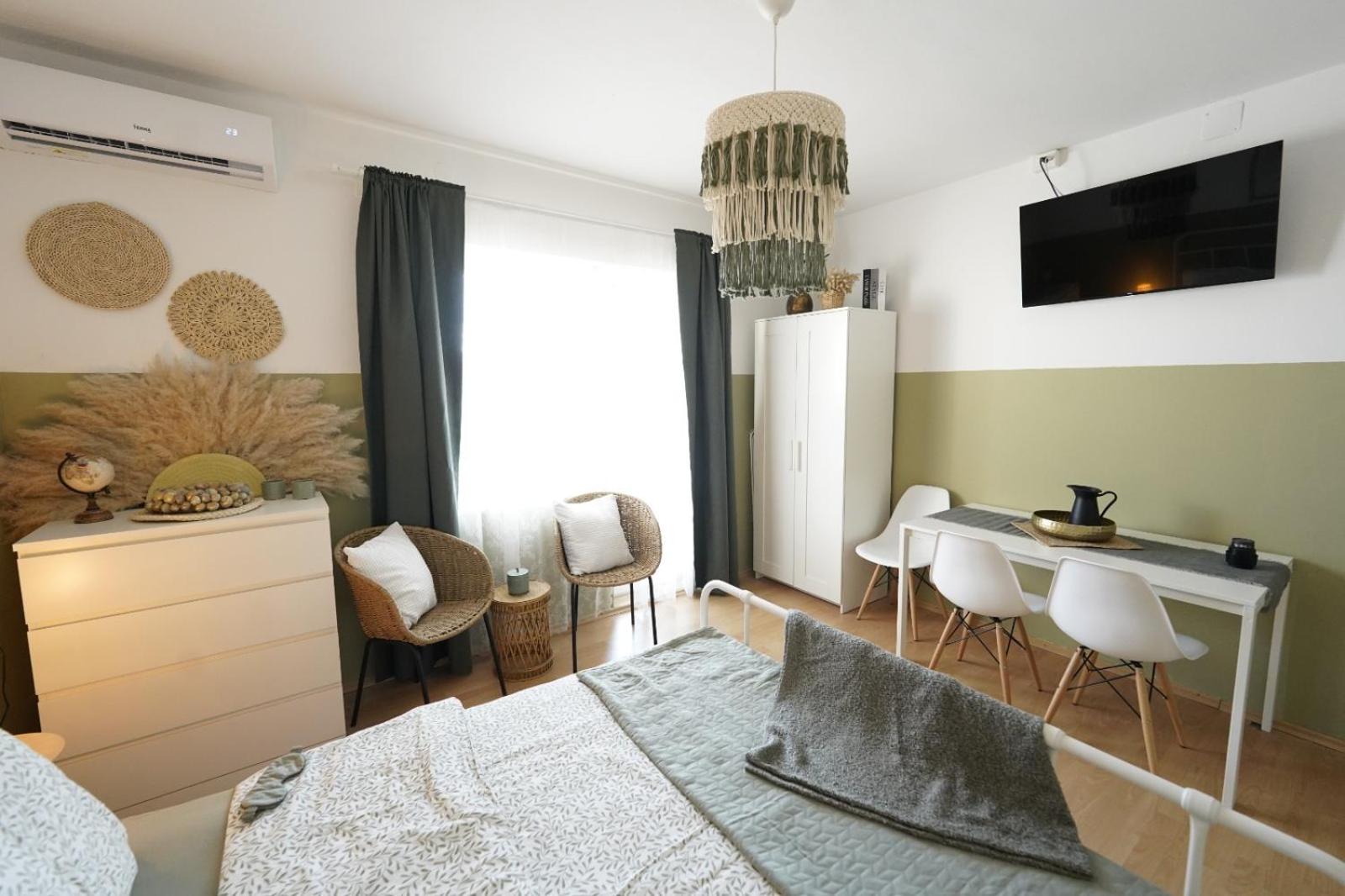 Studio Apartment photo 3