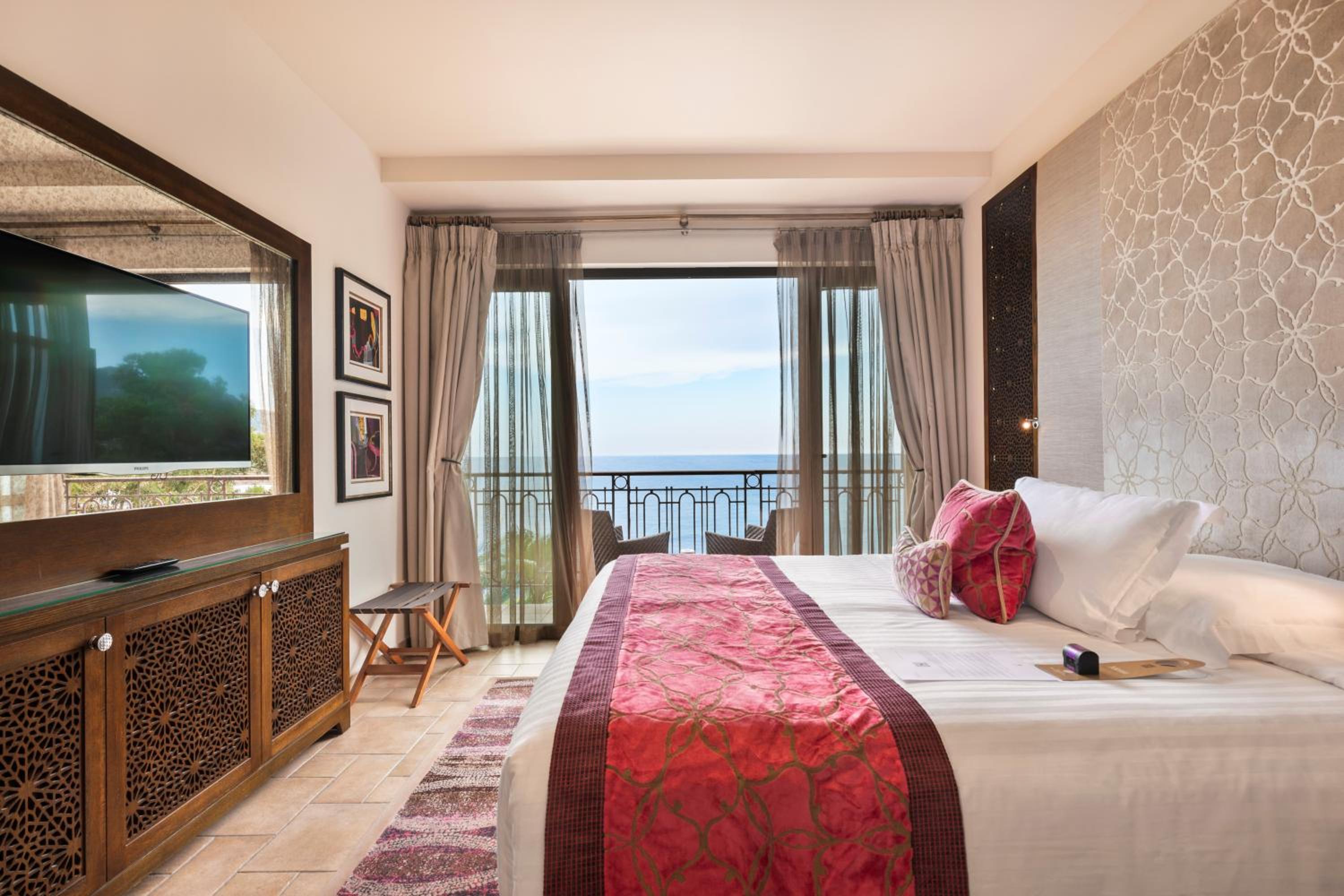 Premium Room with Terrace and Sea View