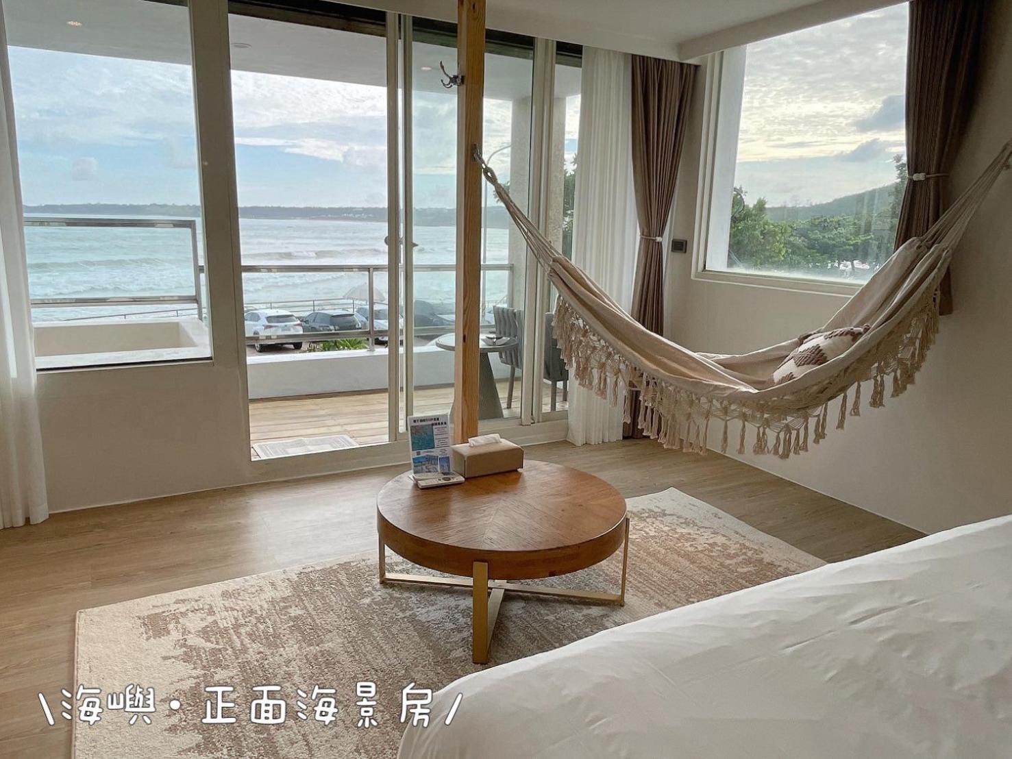 Double Room with Balcony and Sea View photo 3