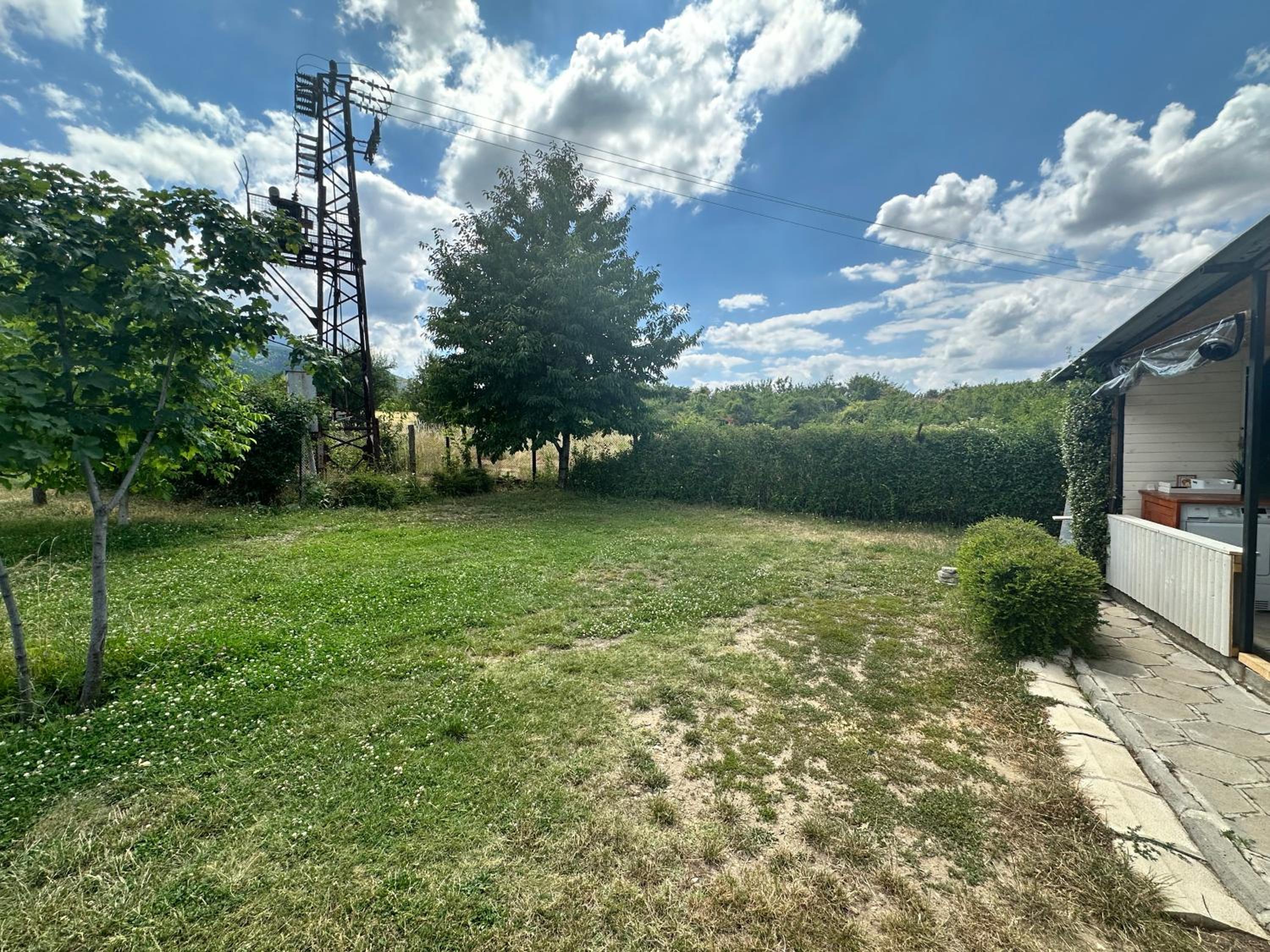 Empty Lot photo 1
