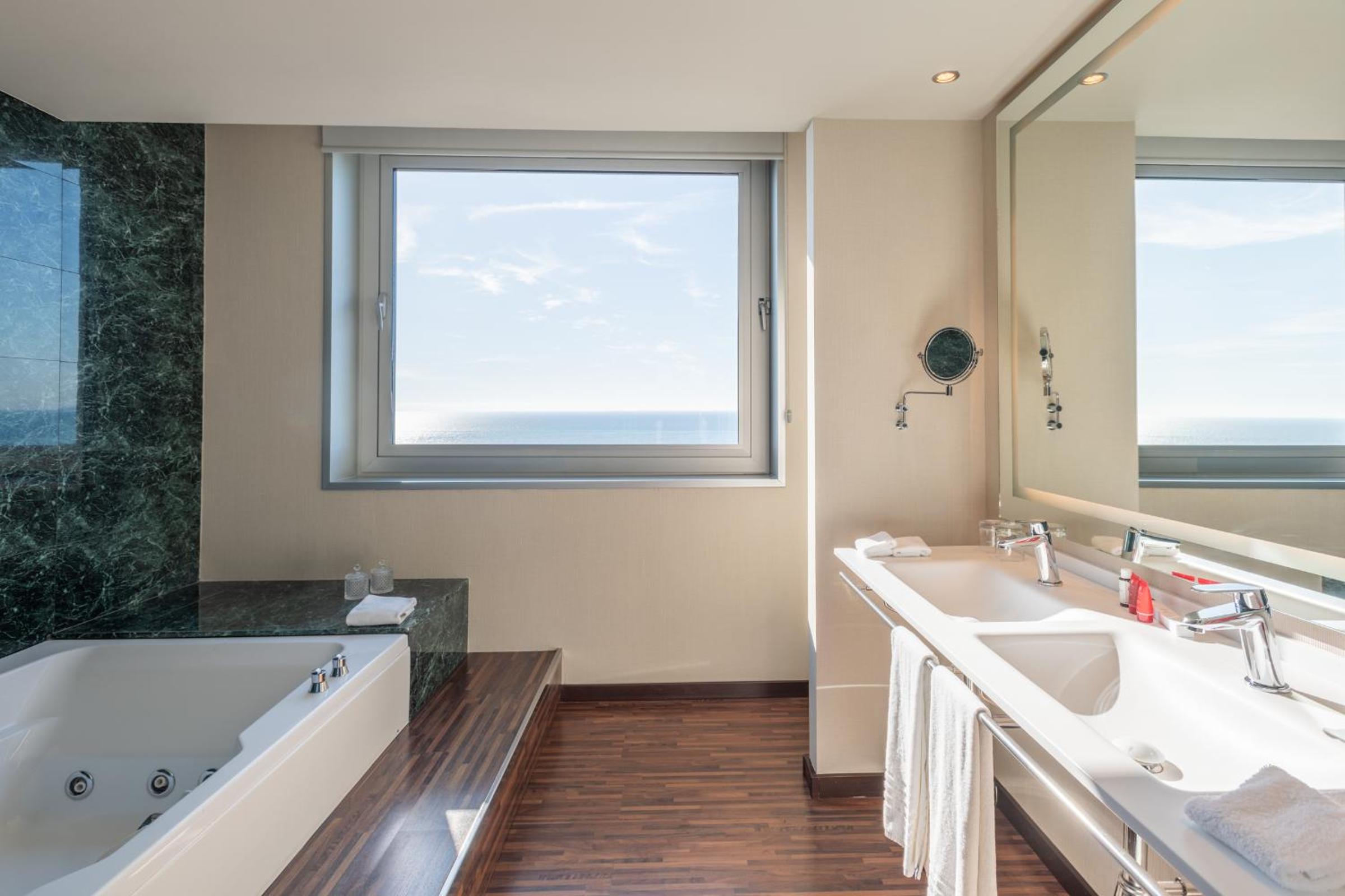 Suite with Sea View