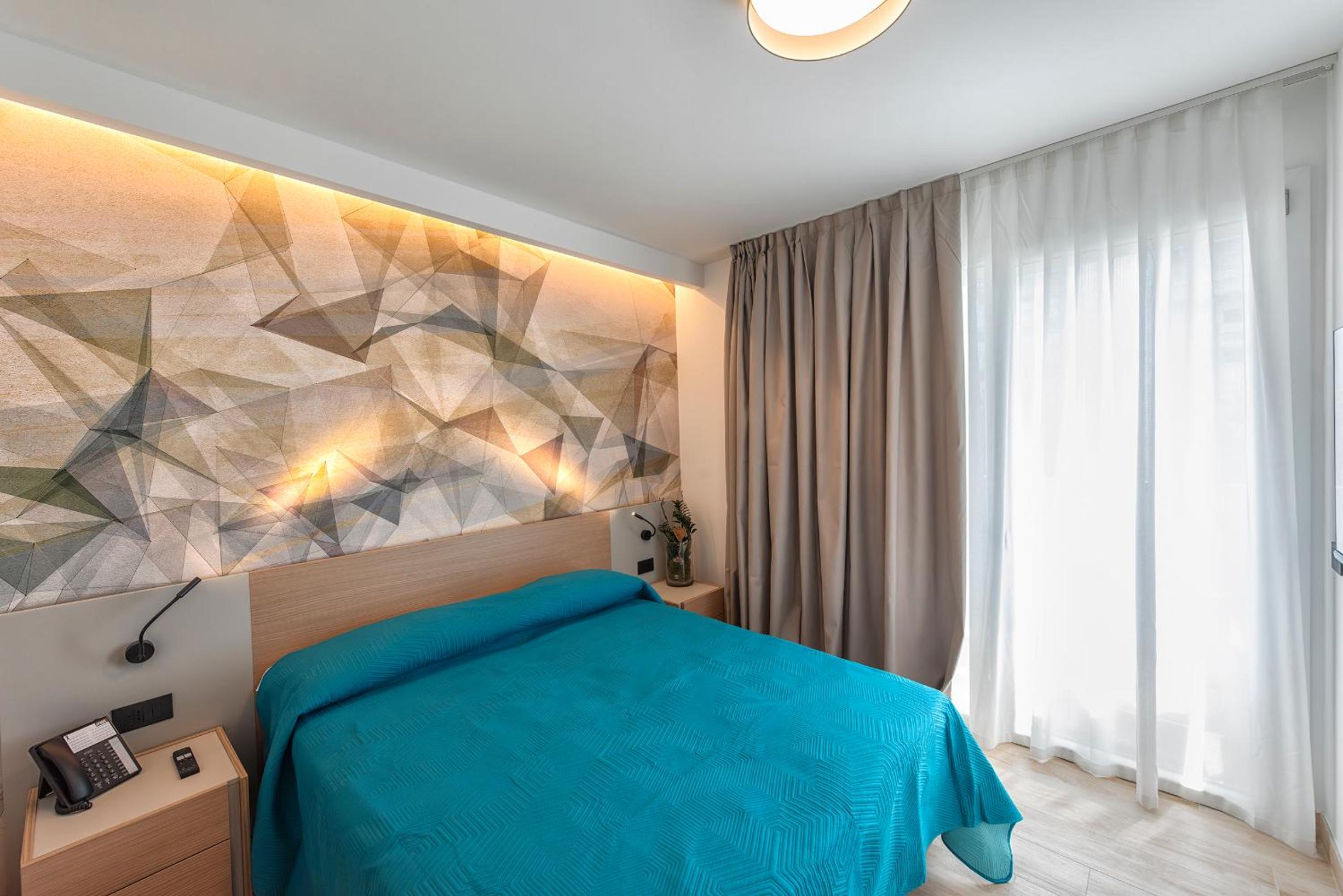 Suite with Balcony photo 2