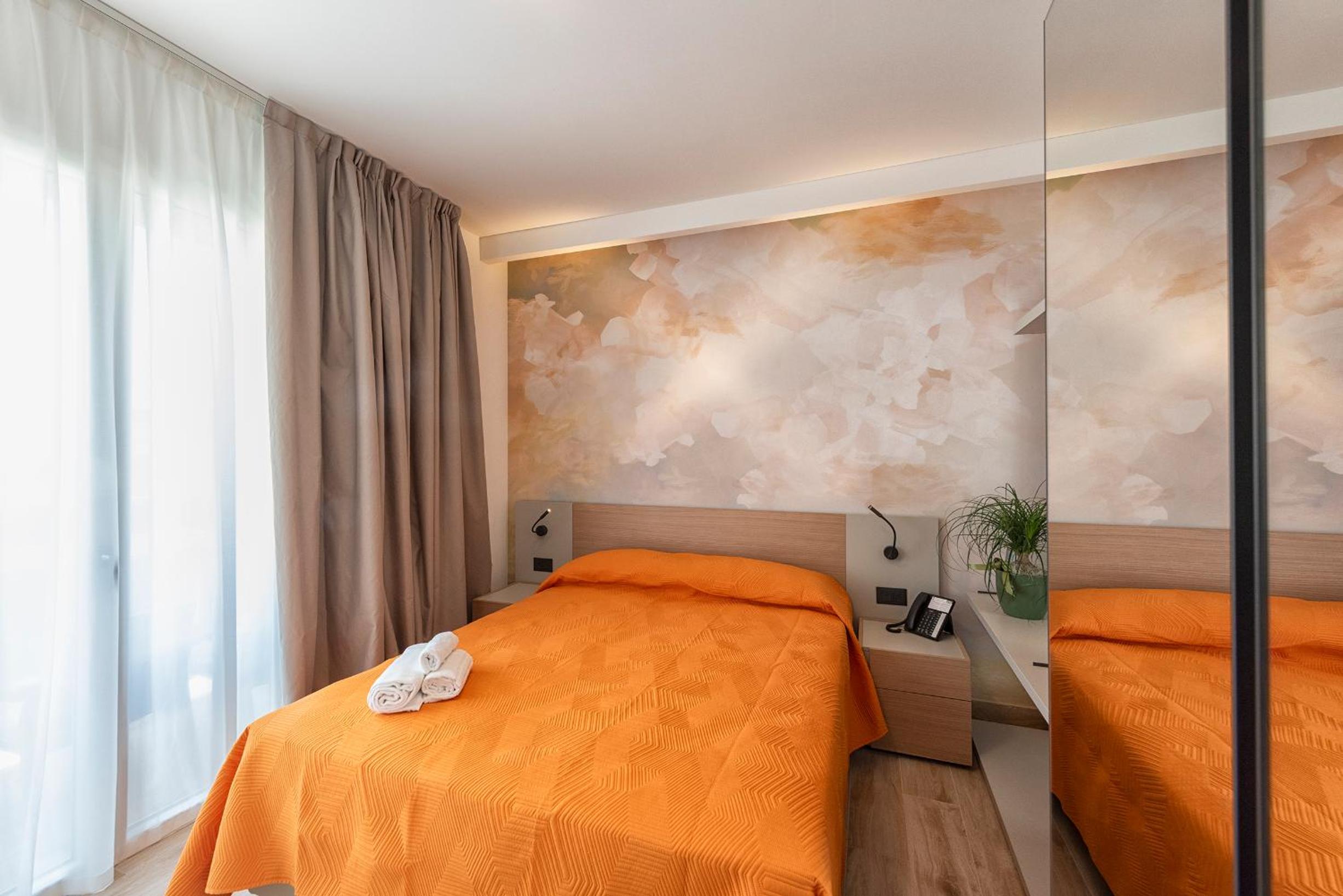 Junior Suite with Balcony photo 3