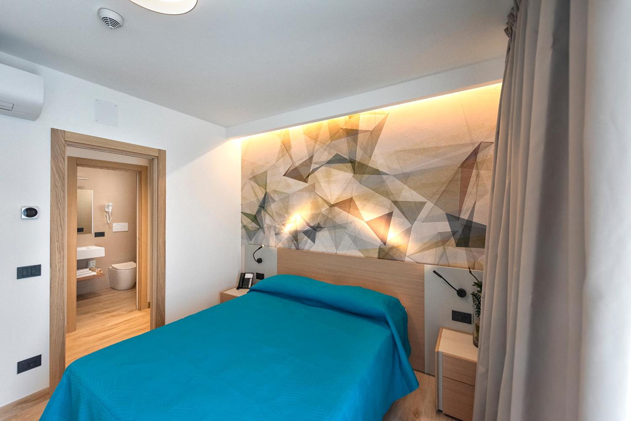 Suite with Balcony photo 3