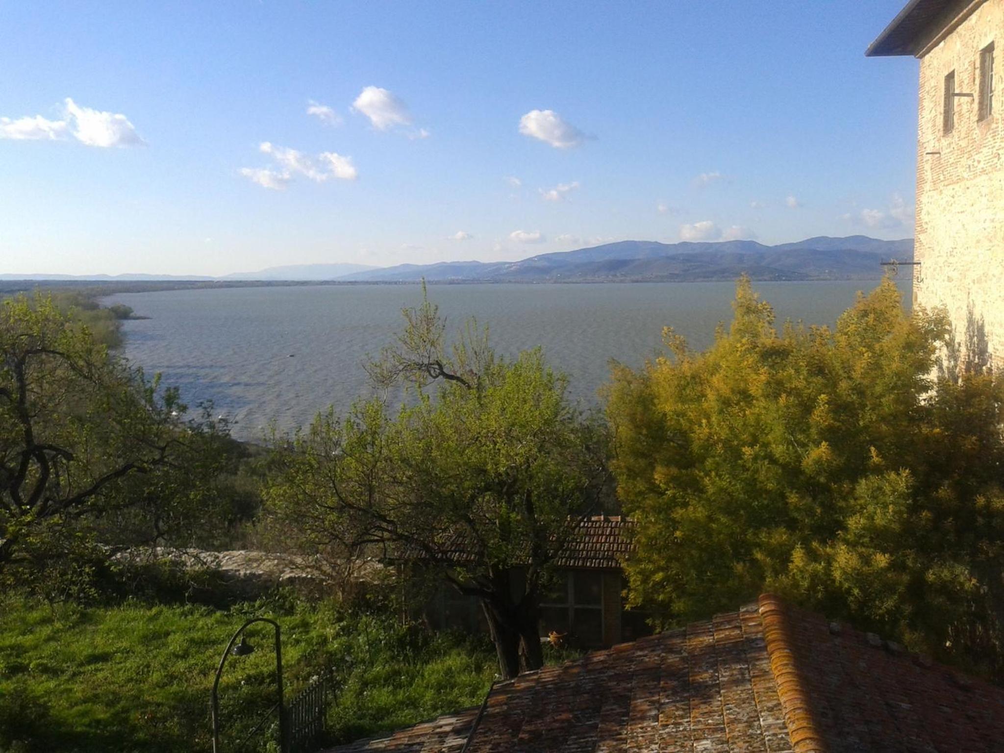 Apartment with Lake View photo 3